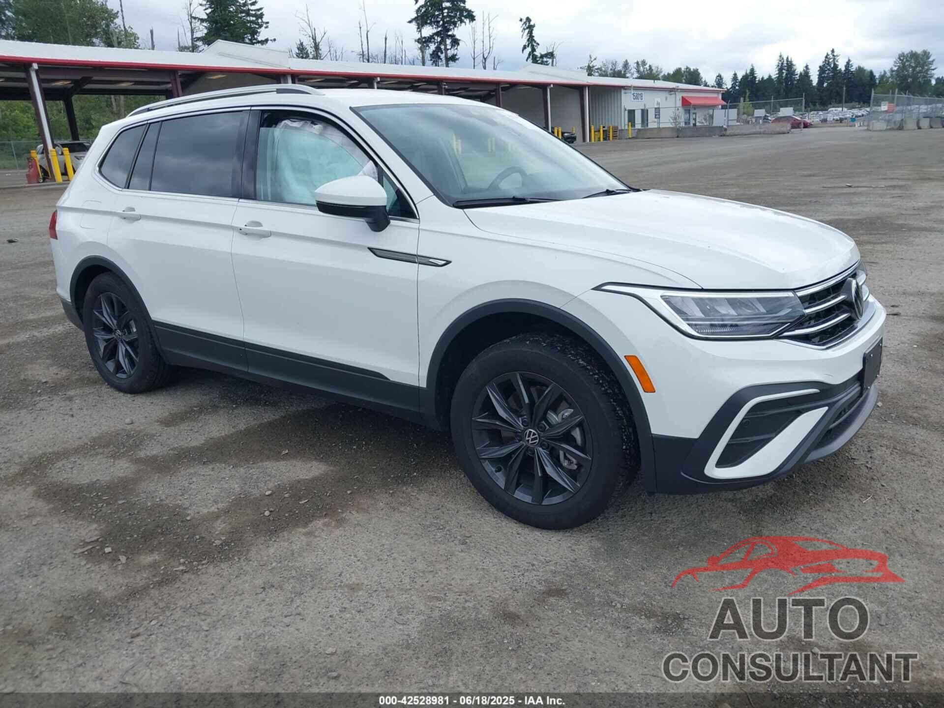 VOLKSWAGEN TIGUAN 2024 - 3VV2B7AX6RM031241