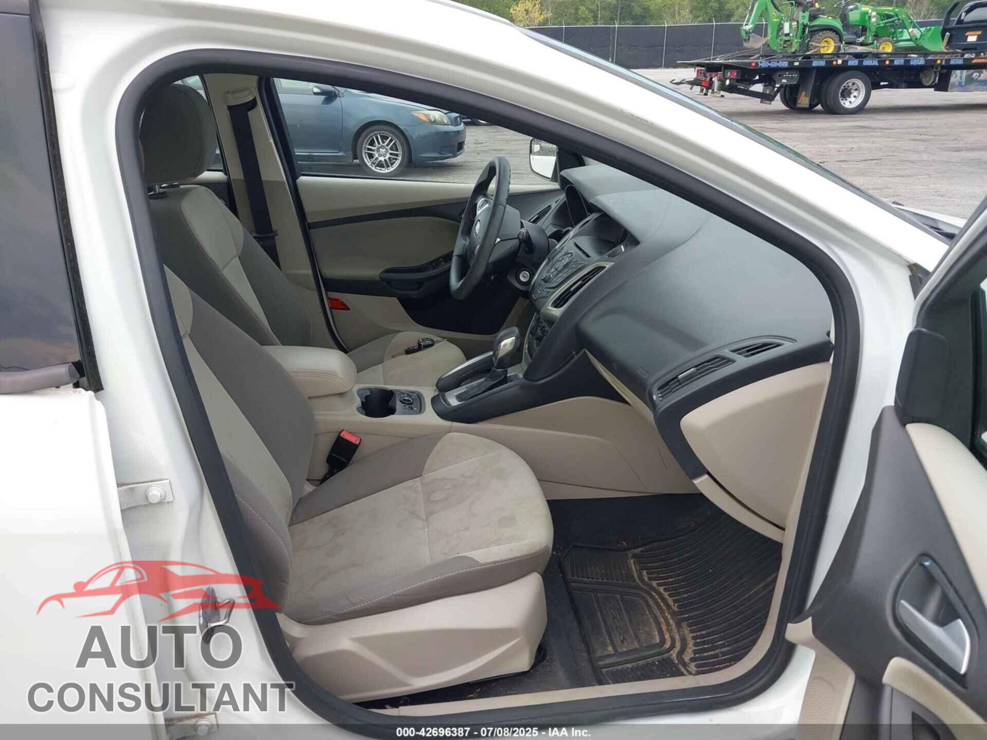 FORD FOCUS 2013 - 1FADP3K28DL203046
