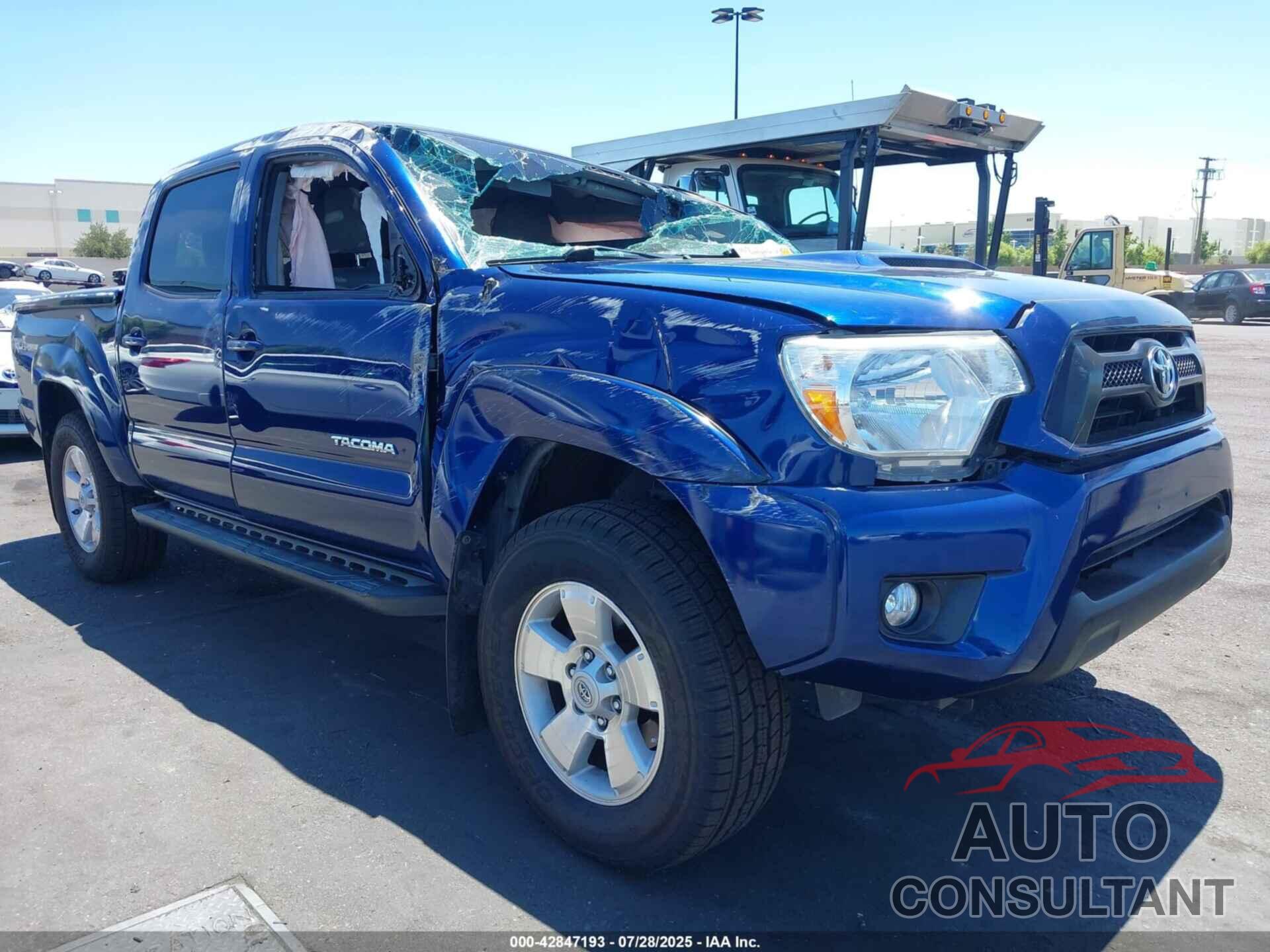 TOYOTA TACOMA 2015 - 5TFJU4GN5FX071230