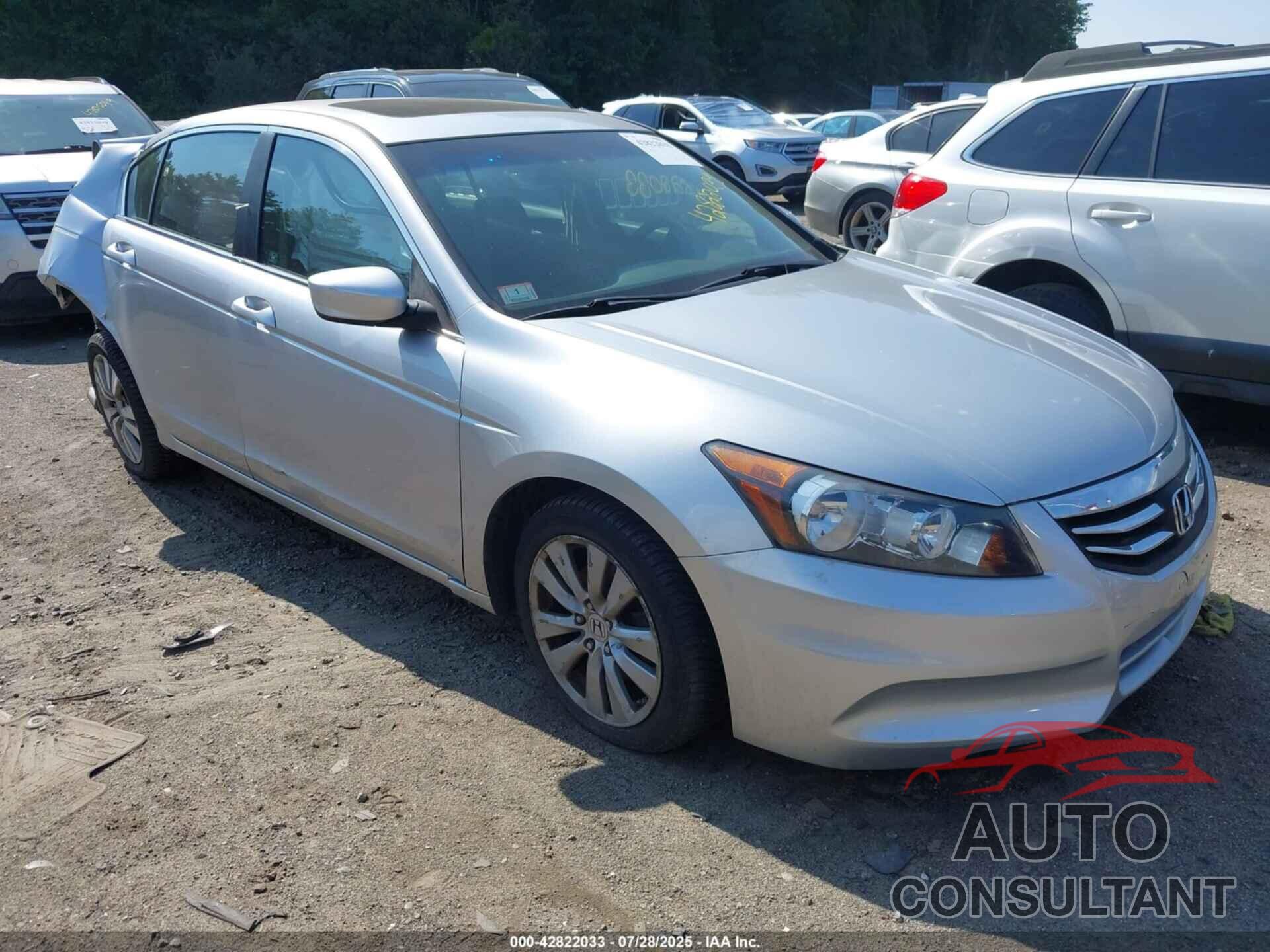 HONDA ACCORD 2011 - 1HGCP2F77BA122569