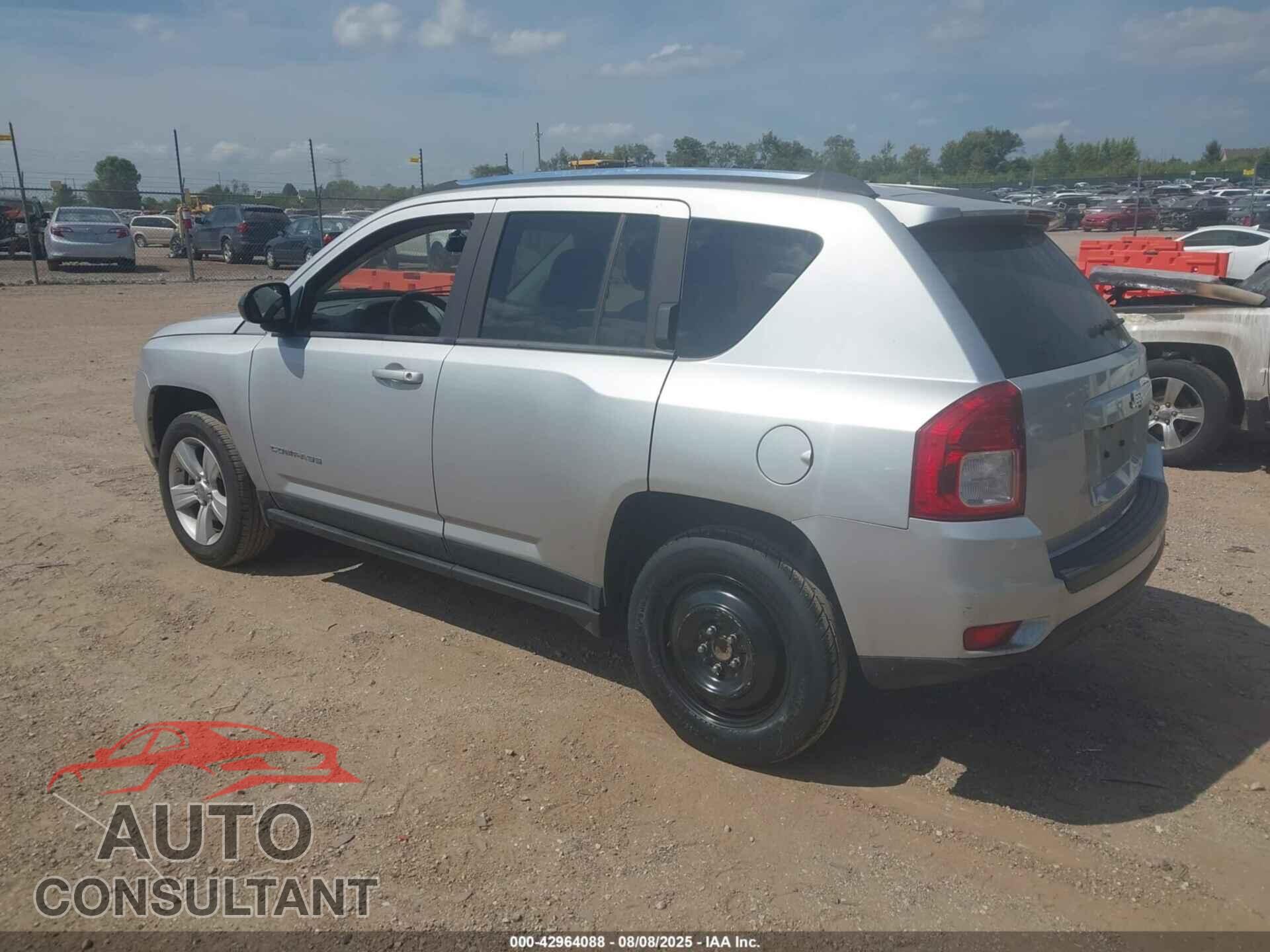 JEEP COMPASS 2011 - 1J4NT1FA2BD224508