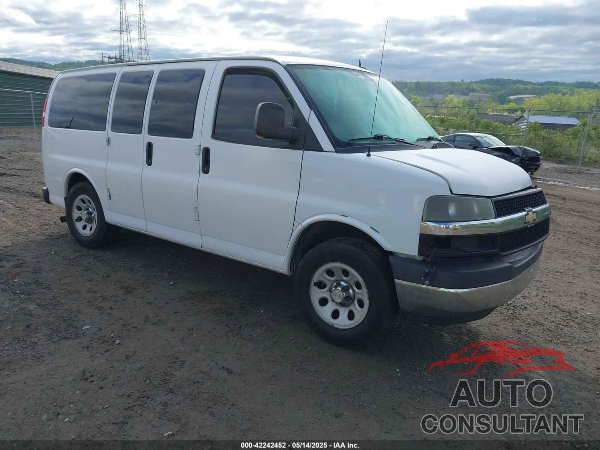 CHEVROLET EXPRESS G1500 2012 - 1GBSGCF43C1141521