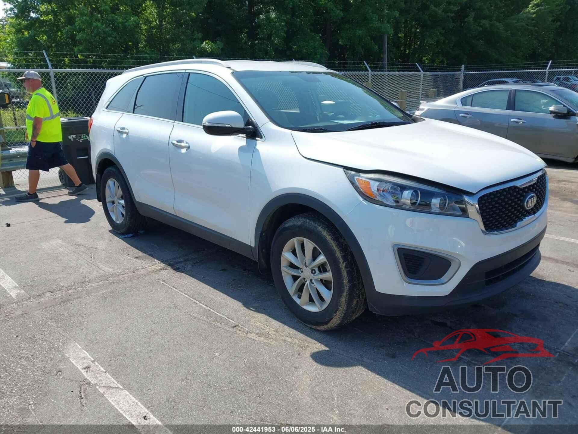 KIA SORENTO 2018 - 5XYPG4A30JG376946