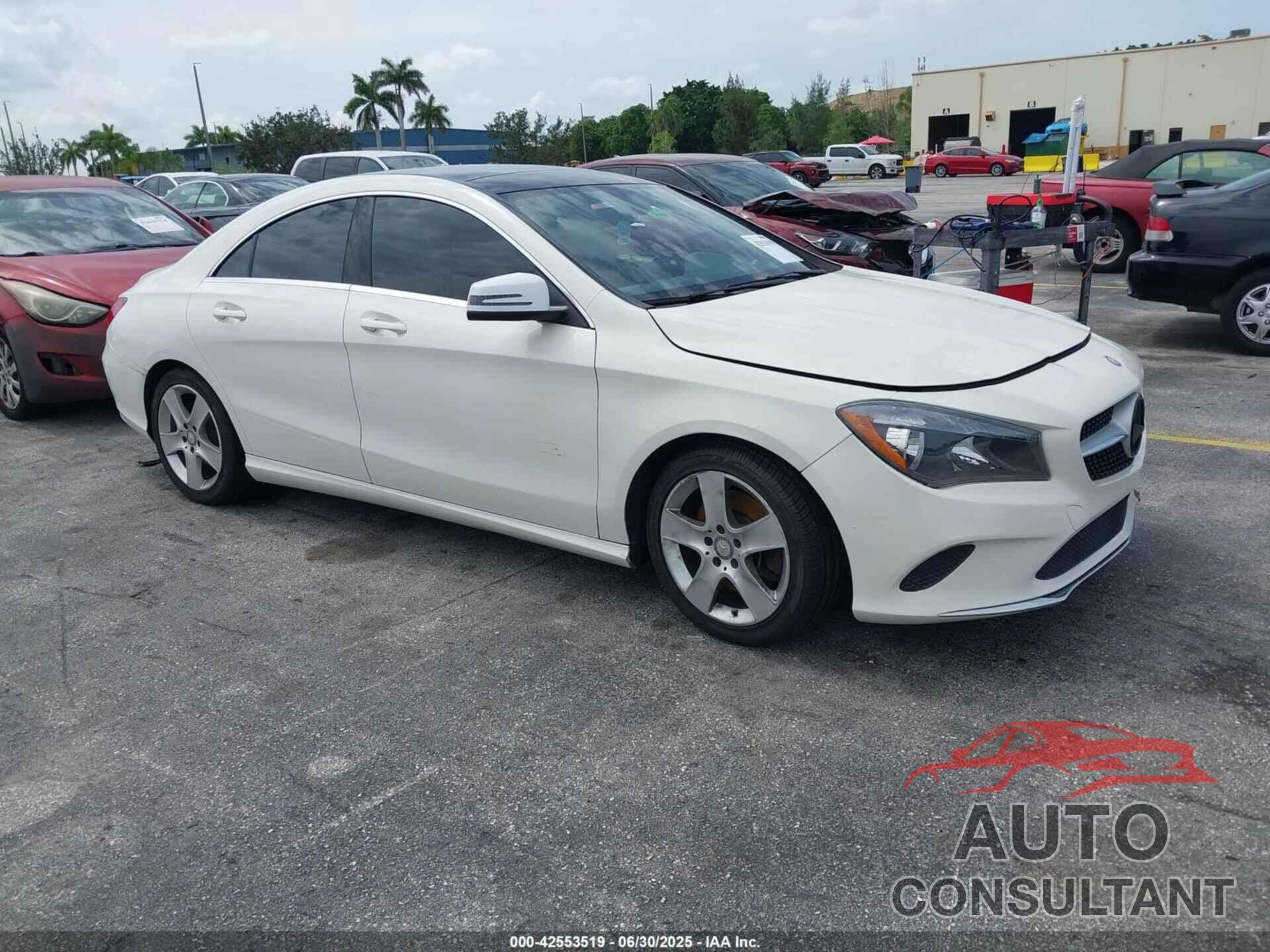 MERCEDES-BENZ CLA 250 2017 - WDDSJ4EB1HN457900
