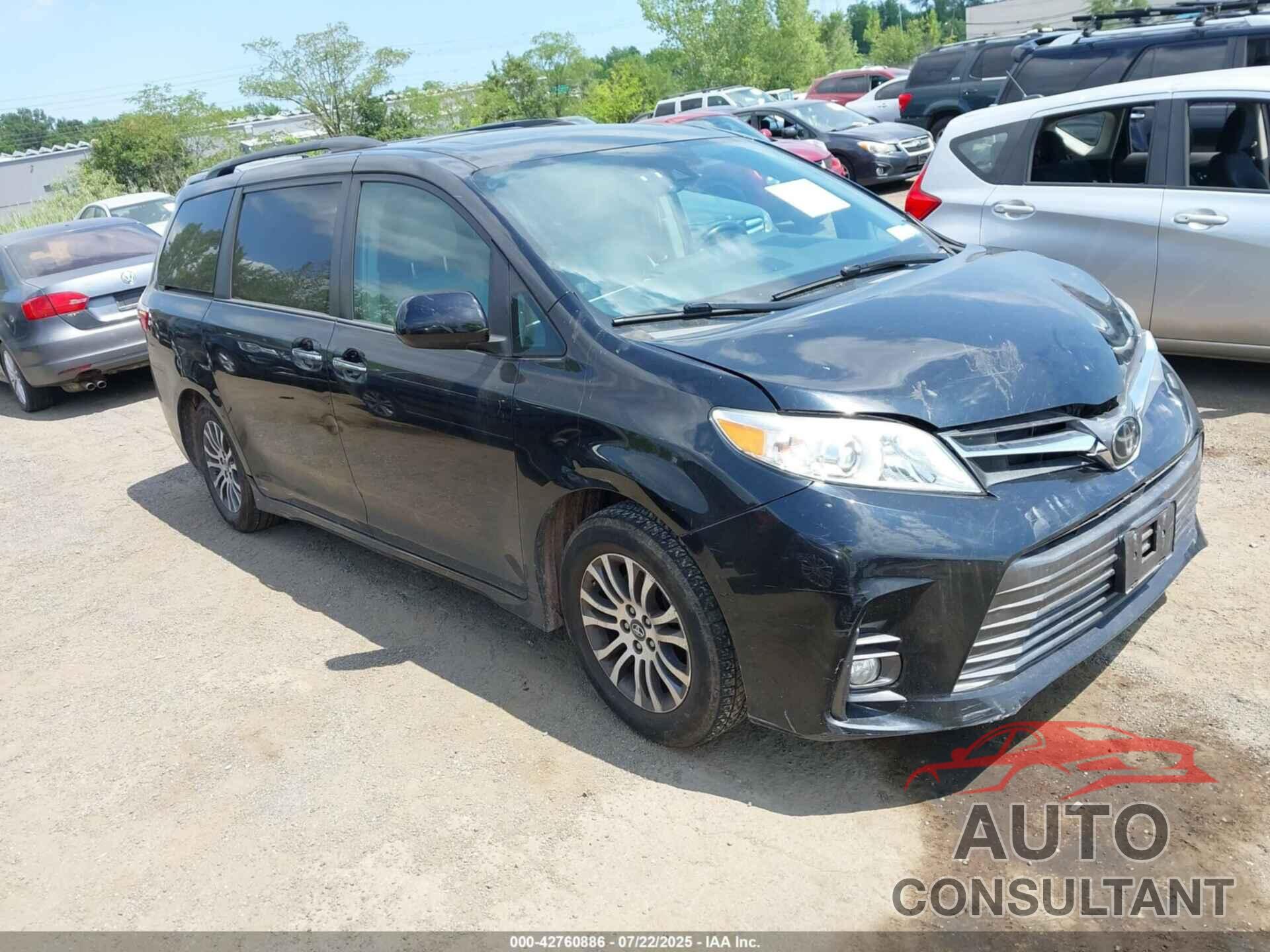 TOYOTA SIENNA 2019 - 5TDYZ3DC6KS005878