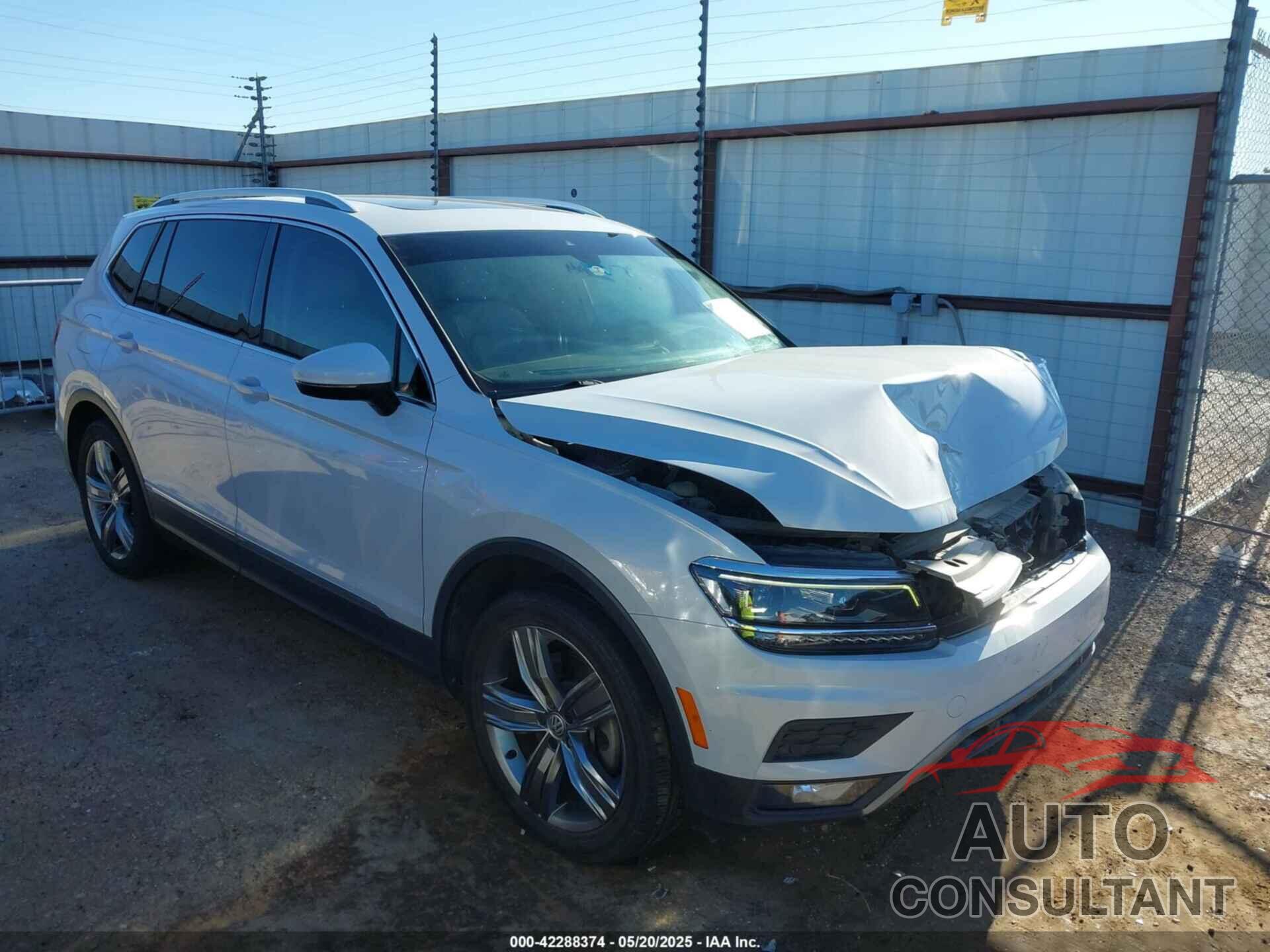 VOLKSWAGEN TIGUAN 2018 - 3VV4B7AX5JM105410