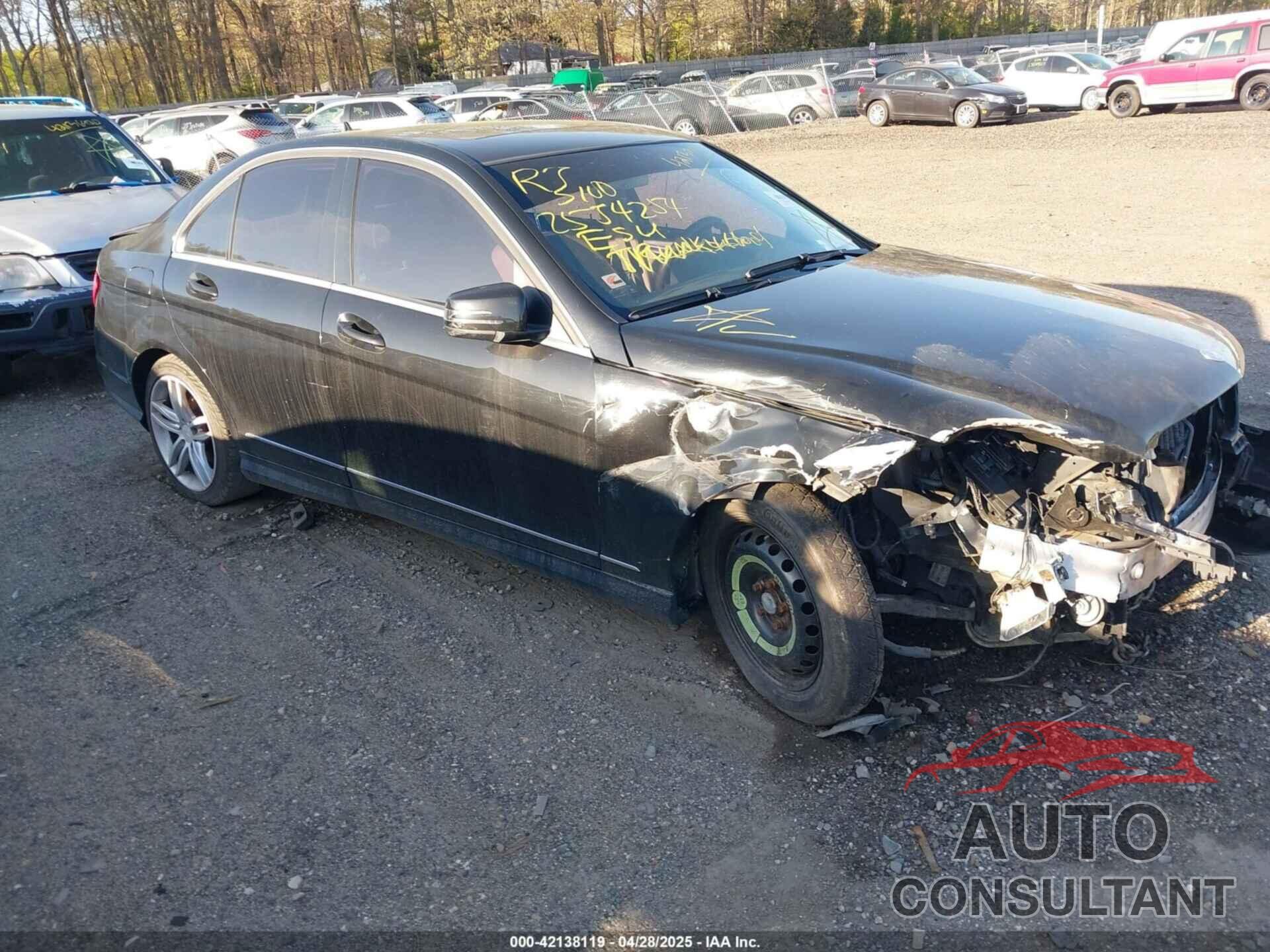 MERCEDES-BENZ C 300 2012 - WDDGF8BB7CR198950