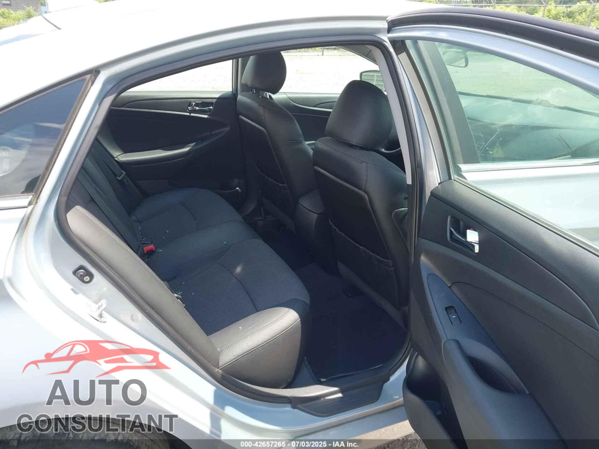 HYUNDAI SONATA 2011 - 5NPEC4AC3BH138568