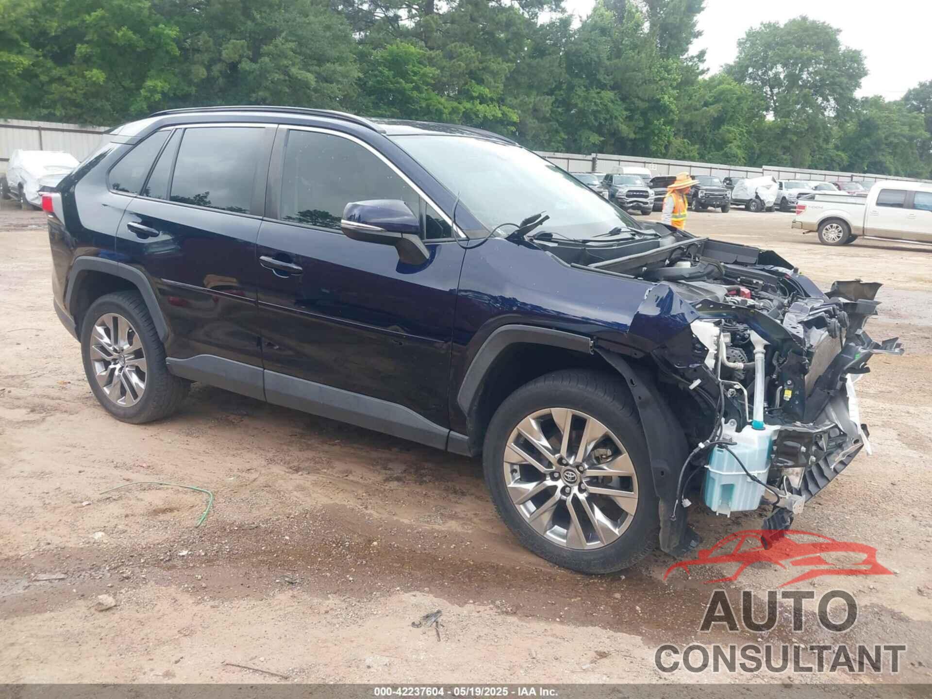 TOYOTA RAV4 2020 - 2T3C1RFV2LC041474