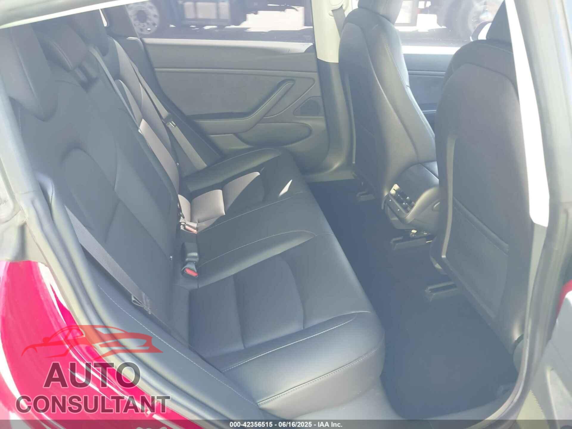 TESLA MODEL 3 2018 - 5YJ3E1EA5JF039997