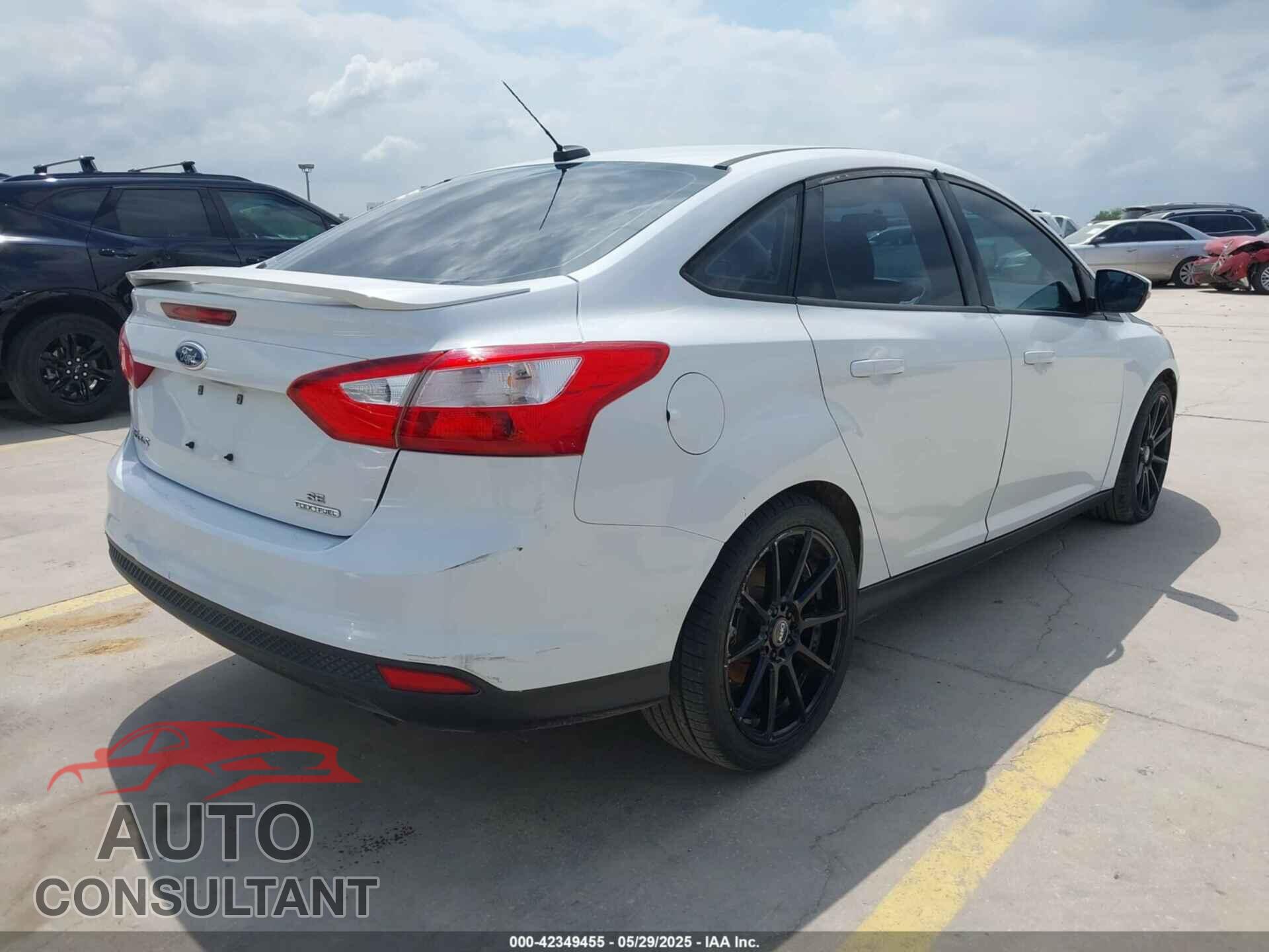 FORD FOCUS 2013 - 1FADP3F25DL247404