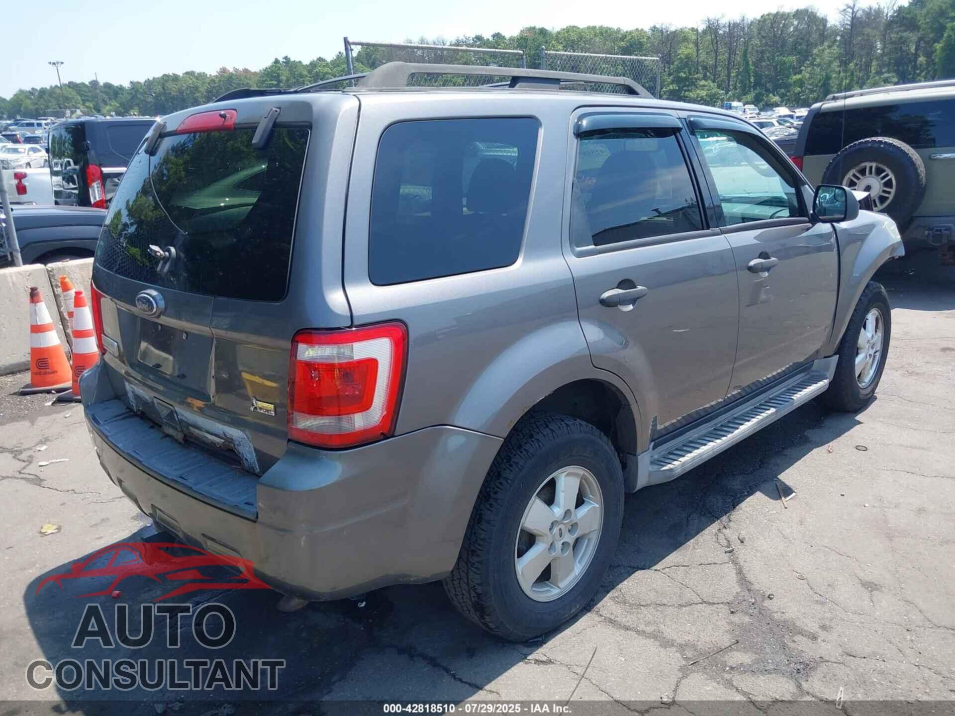FORD ESCAPE 2010 - 1FMCU9DG6AKC97452