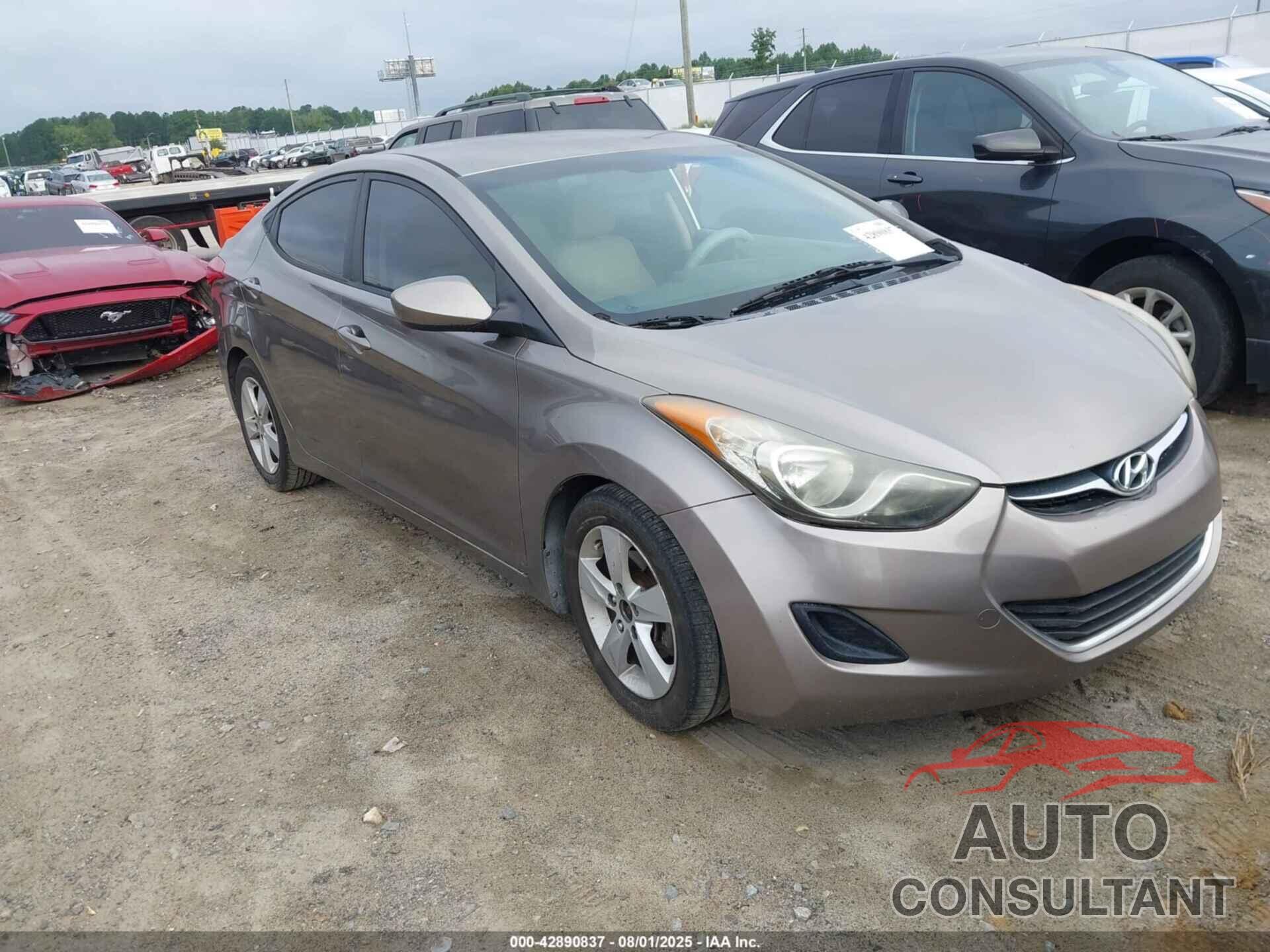HYUNDAI ELANTRA 2013 - 5NPDH4AE4DH366032