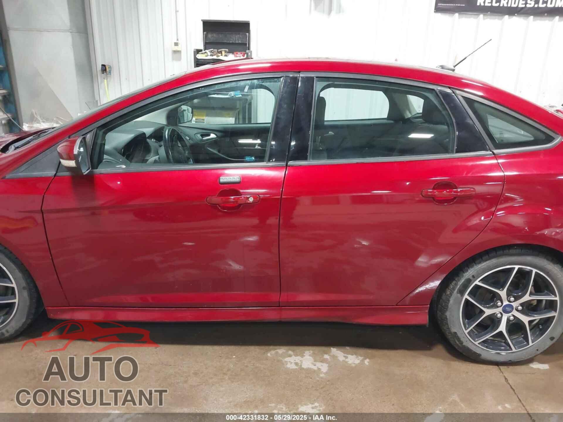 FORD FOCUS 2015 - 1FADP3F21FL306273