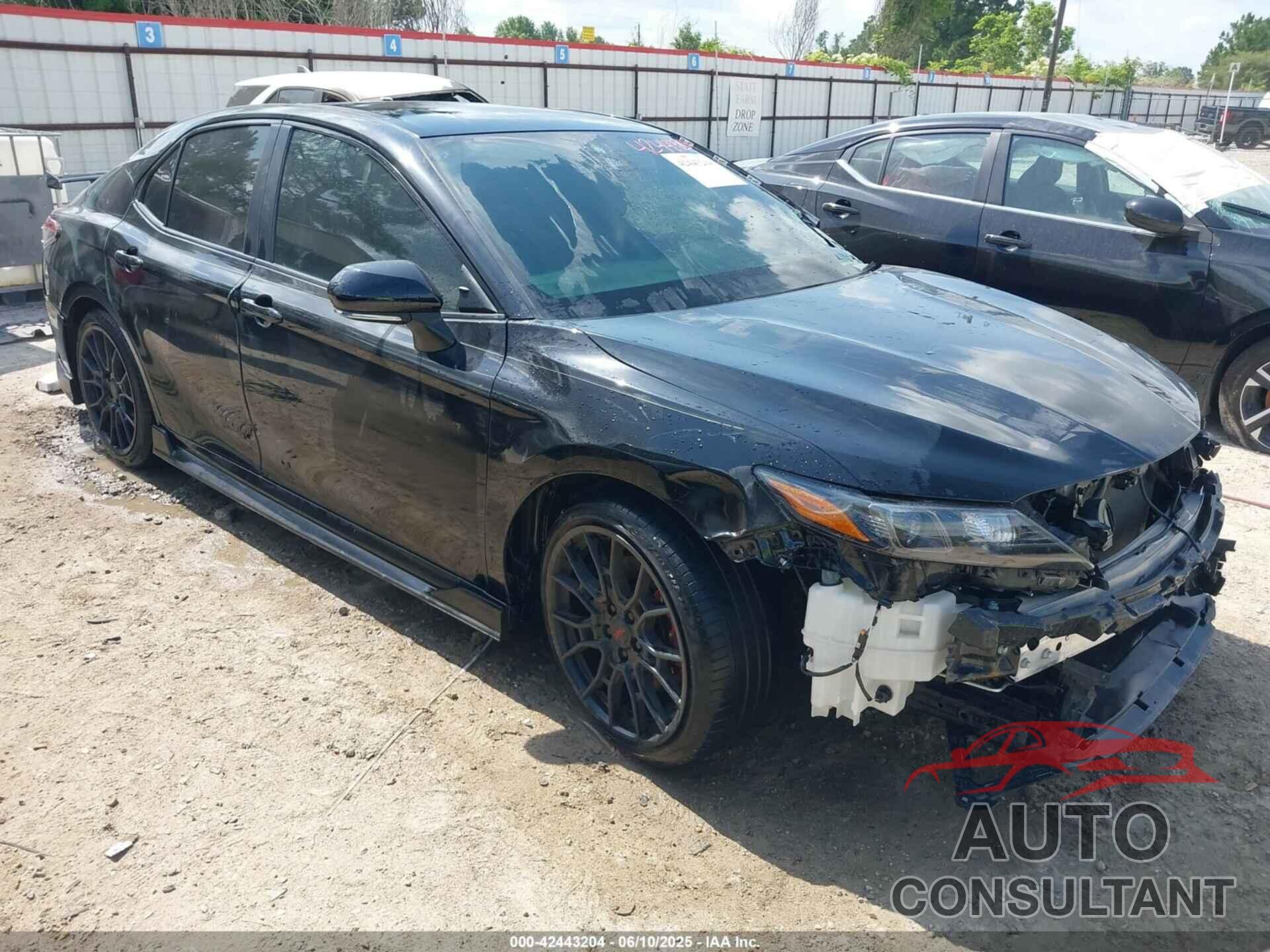 TOYOTA CAMRY 2021 - 4T1KZ1AK9MU057988