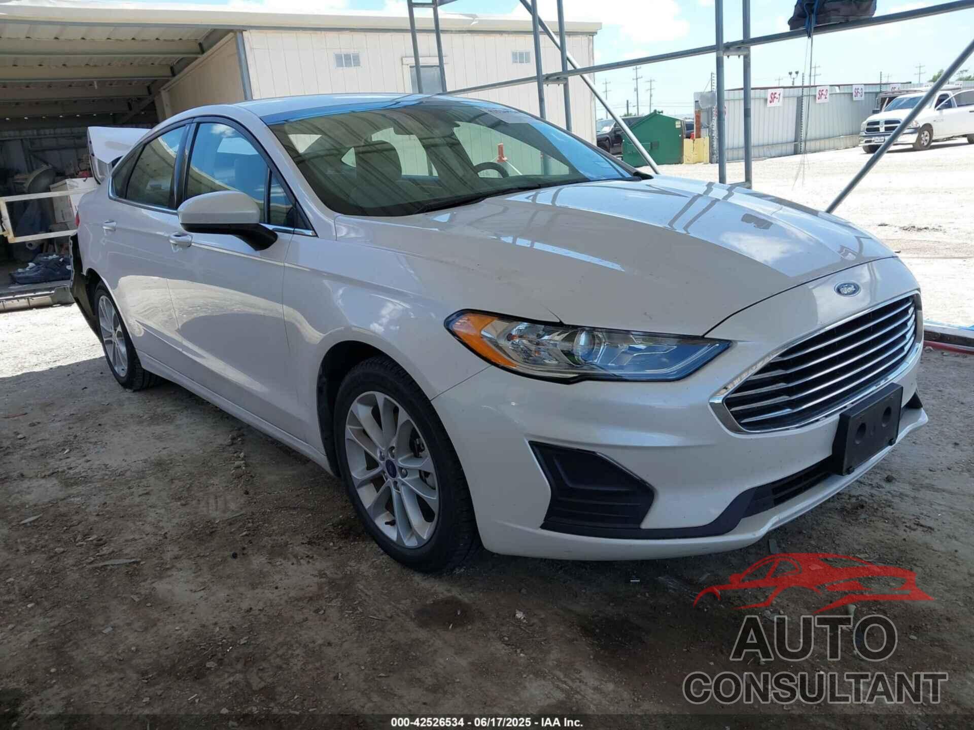 FORD FUSION 2020 - 3FA6P0LU0LR135560