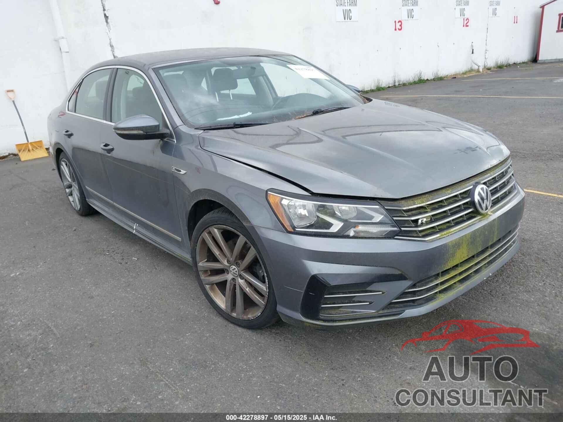 VOLKSWAGEN PASSAT 2017 - 1VWDT7A31HC053985