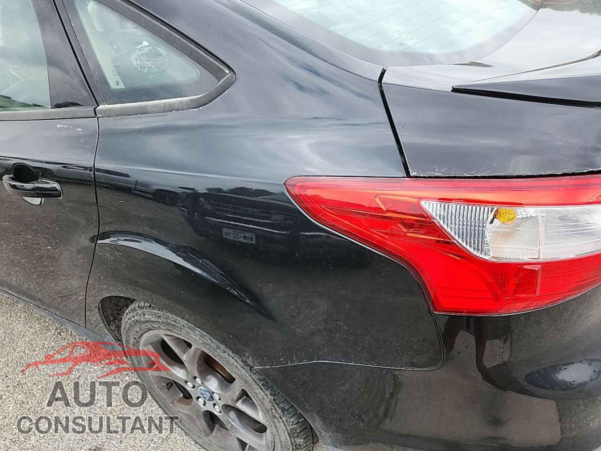 FORD FOCUS 2013 - 1FADP3F28DL107086