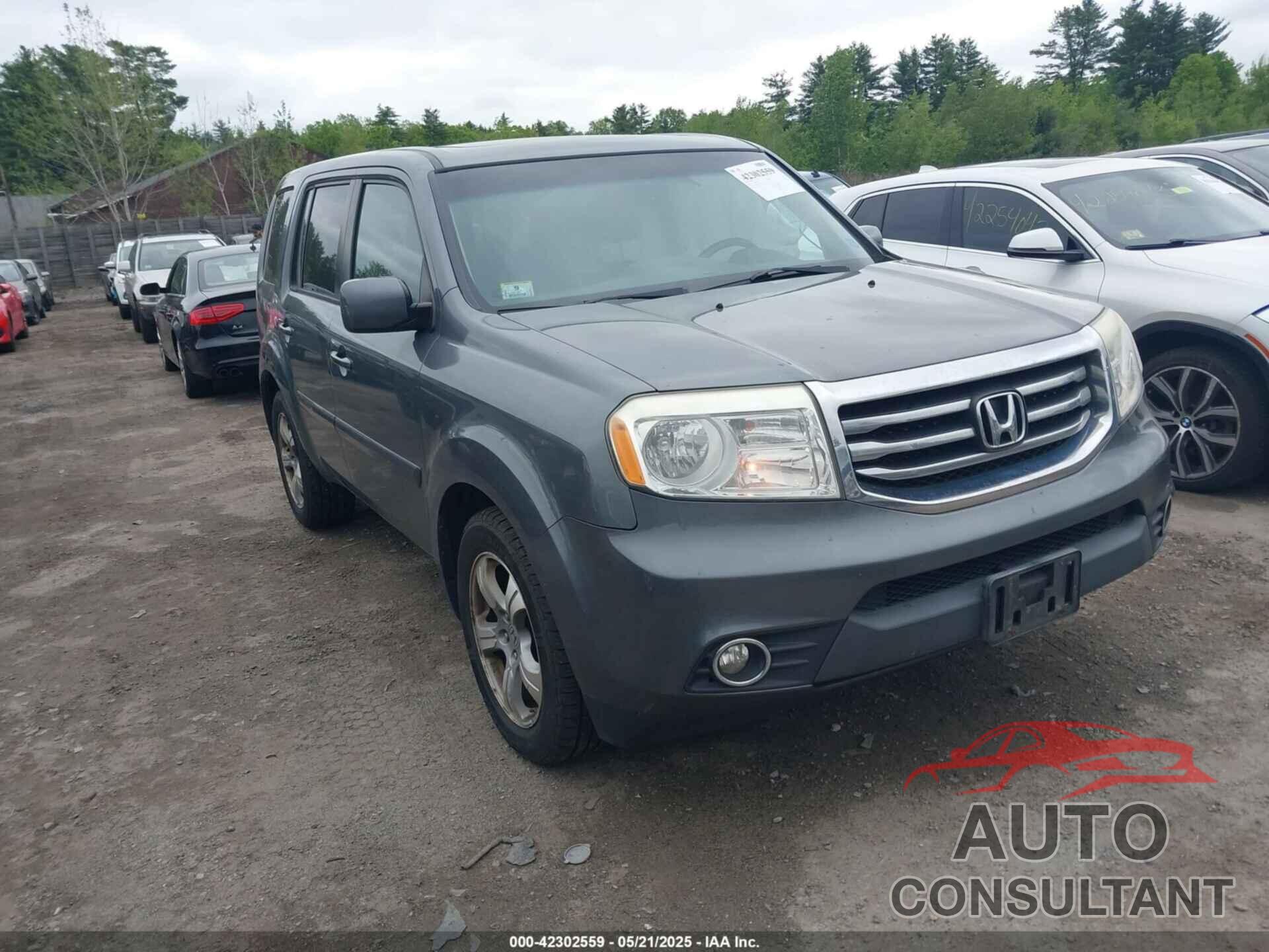 HONDA PILOT 2013 - 5FNYF4H51DB065956