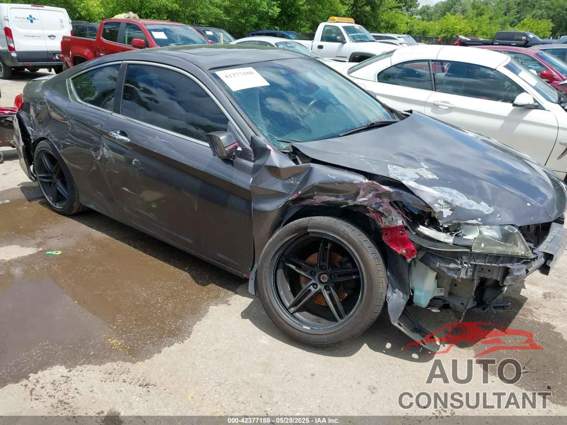 HONDA ACCORD 2013 - 1HGCT2B86DA010424