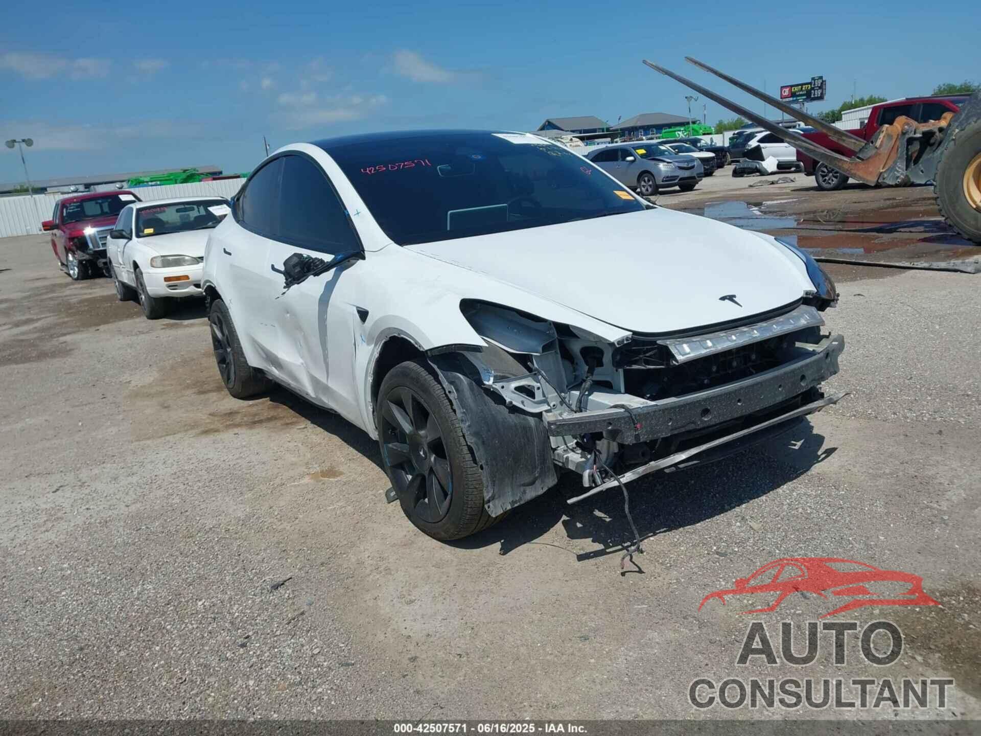 TESLA MODEL Y 2023 - 7SAYGDEE0PA178495