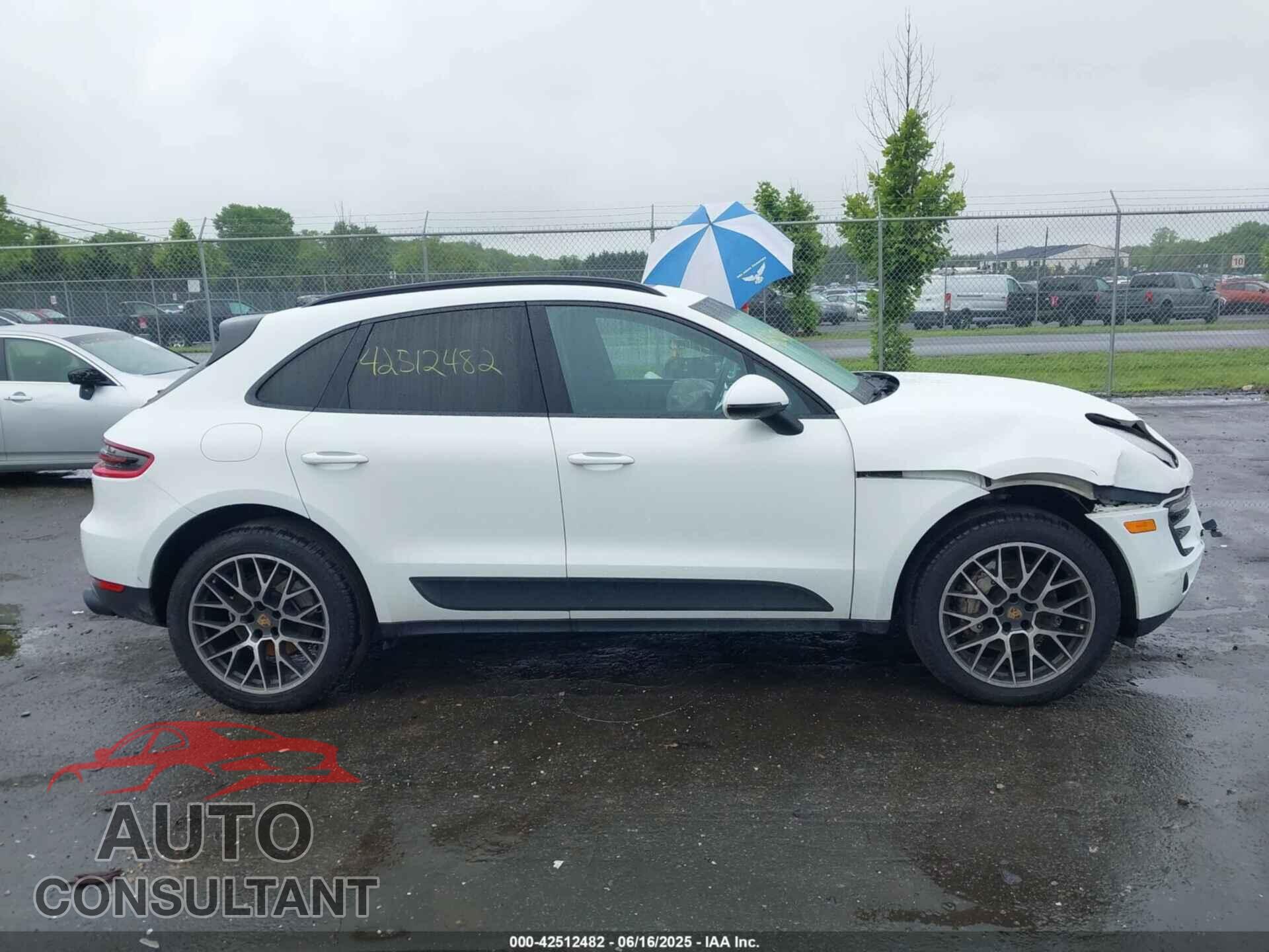 PORSCHE MACAN 2016 - WP1AB2A59GLB47204