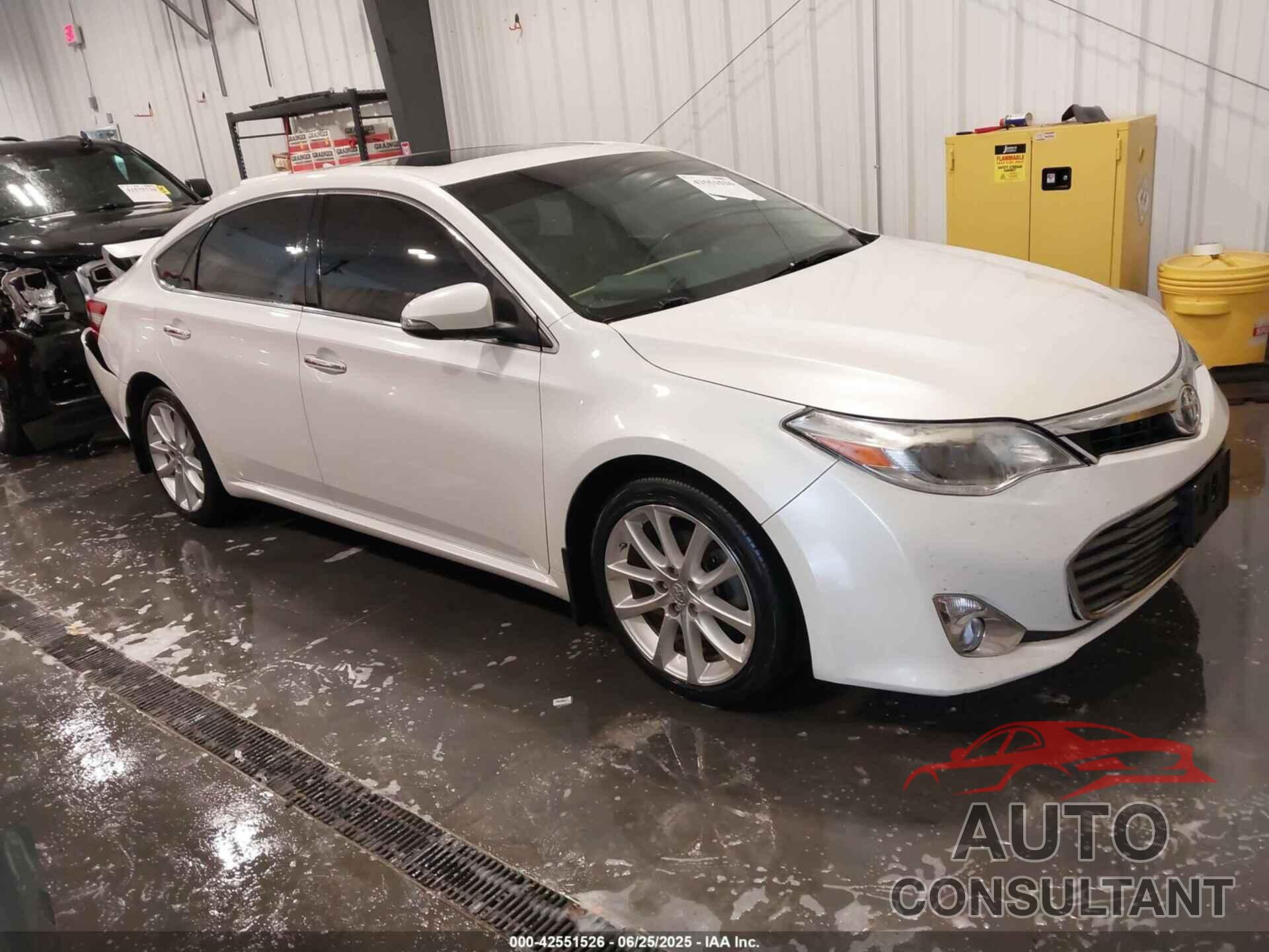 TOYOTA AVALON 2013 - 4T1BK1EB3DU002144