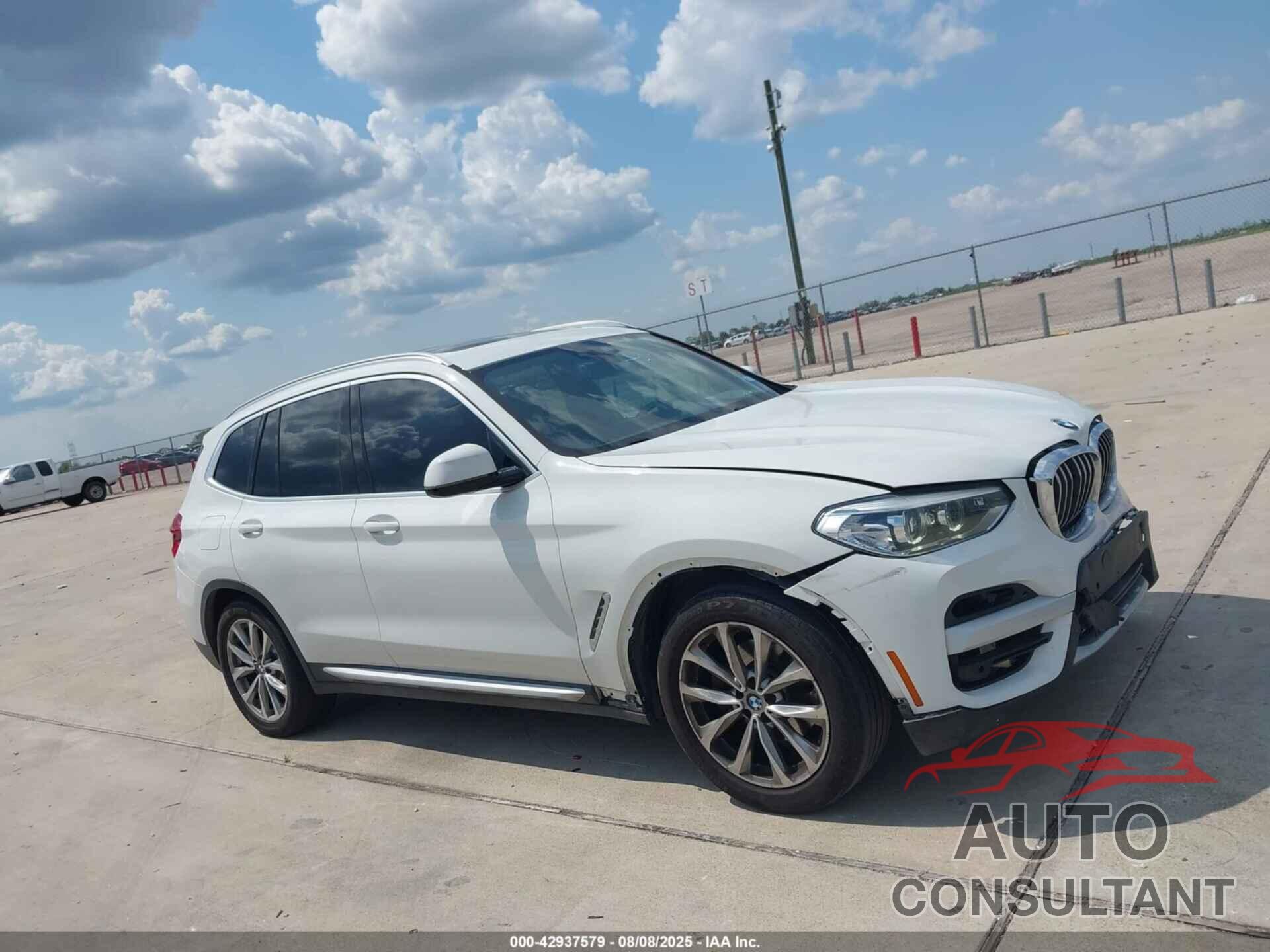 BMW X3 2019 - 5UXTR7C57KLR50181