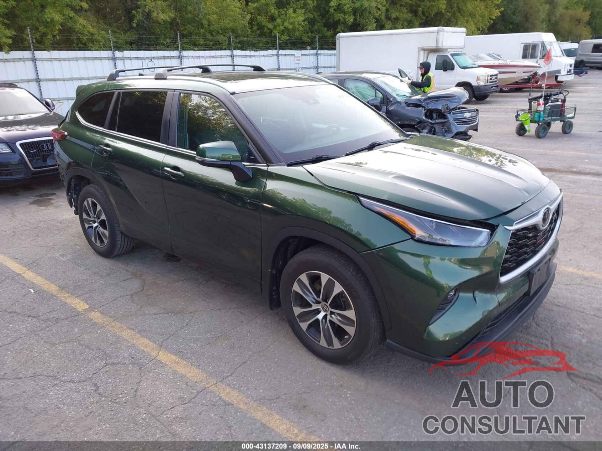 TOYOTA HIGHLANDER 2023 - 5TDKDRBH5PS502742