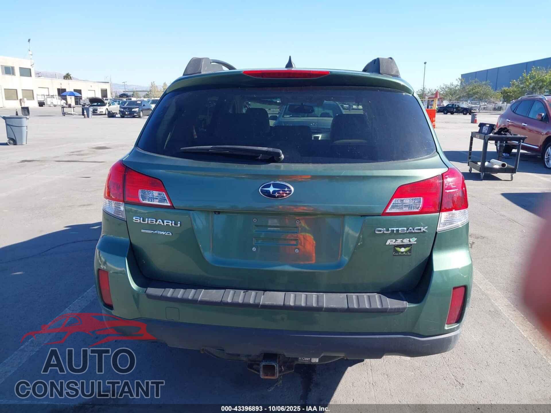 SUBARU OUTBACK 2013 - 4S4BRBPC4D3213012