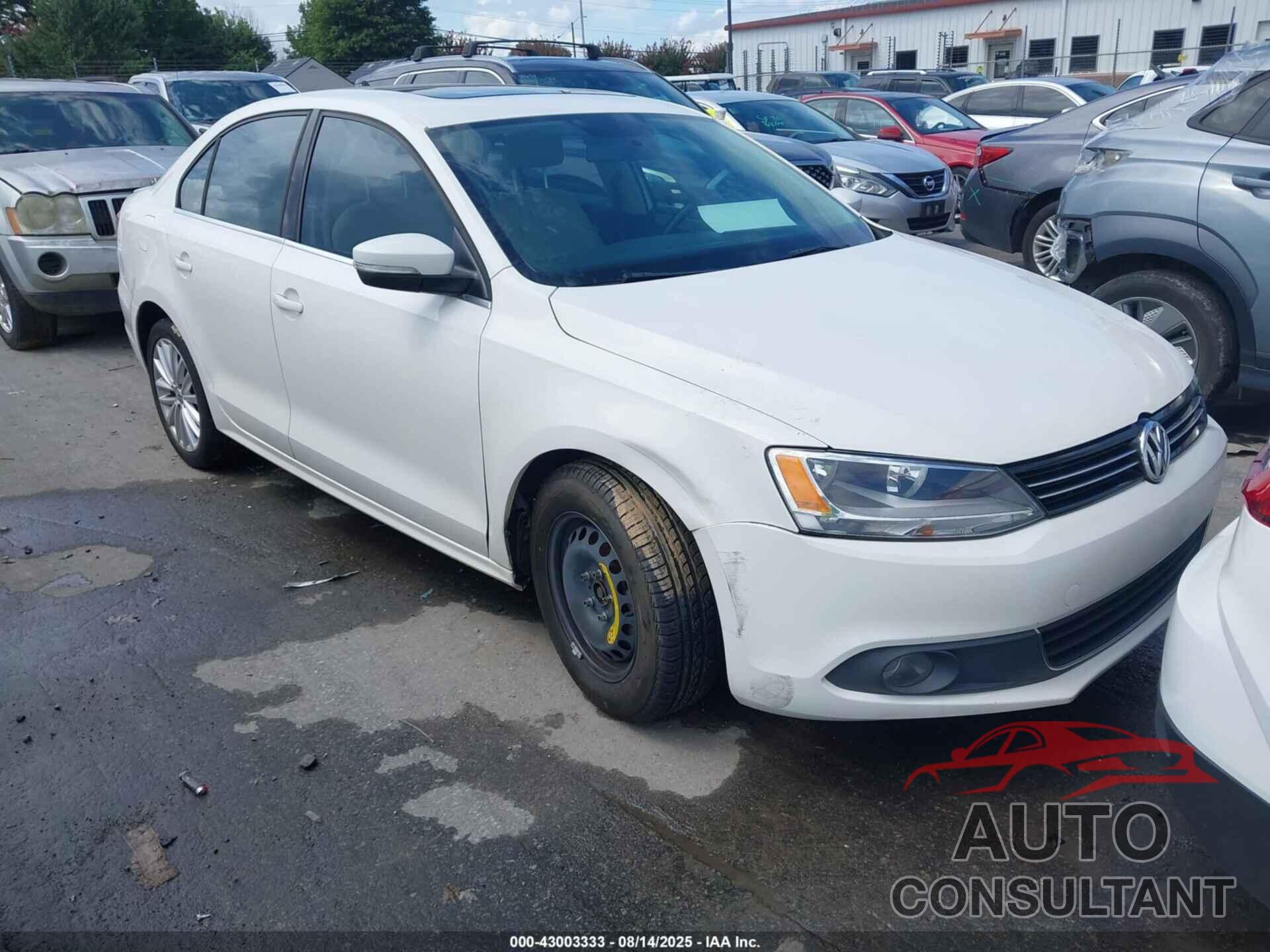 VOLKSWAGEN JETTA 2011 - 3VWLX7AJ9BM372359