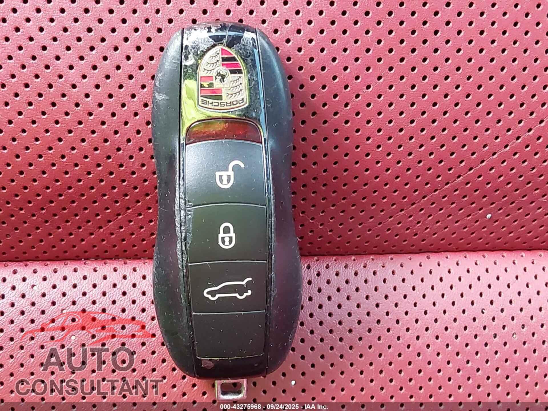 PORSCHE MACAN 2017 - WP1AF2A50HLB61143