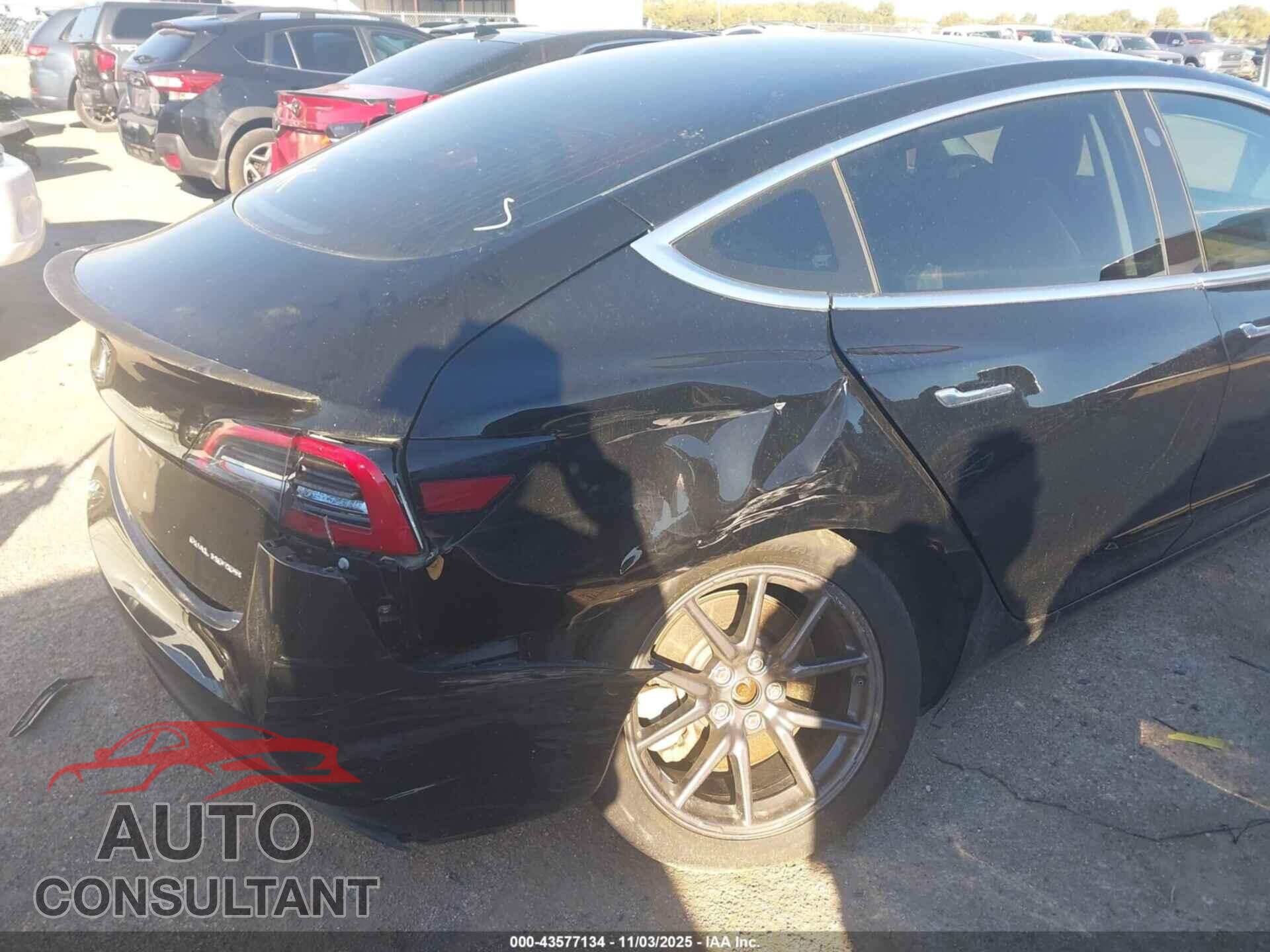 TESLA MODEL 3 2018 - 5YJ3E1EB8JF092993