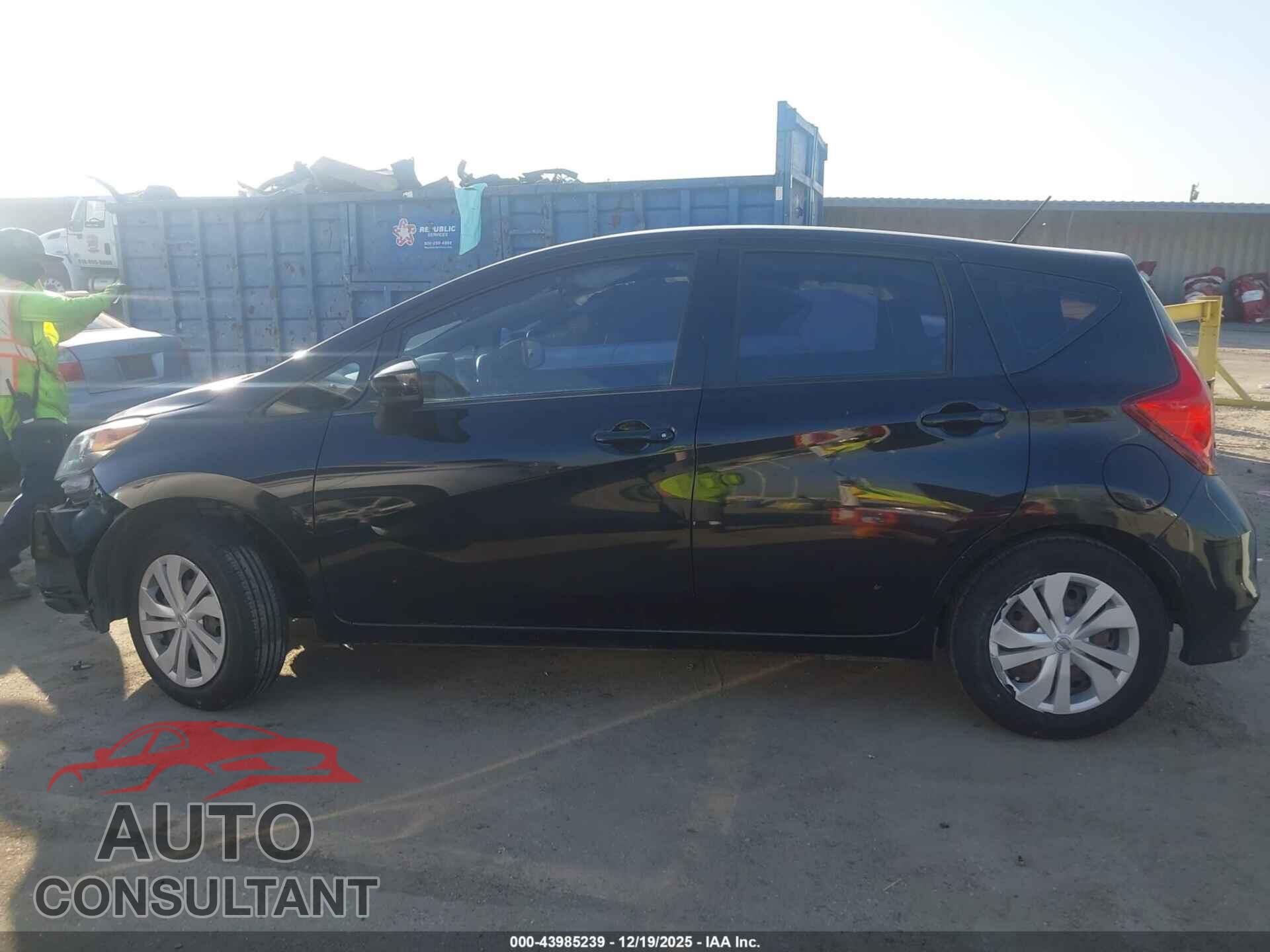 NISSAN VERSA NOTE 2017 - 3N1CE2CP7HL360063