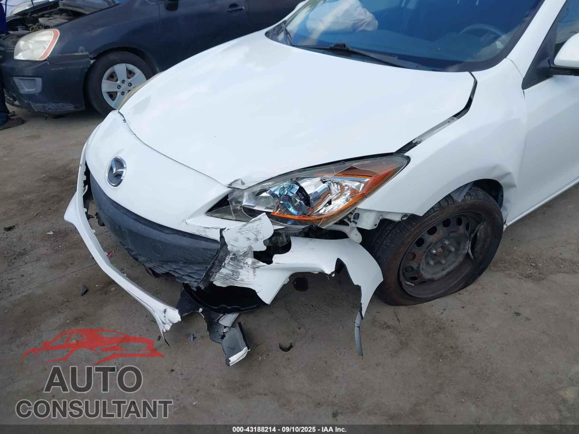 MAZDA MAZDA3 2013 - JM1BL1UP8D1812403