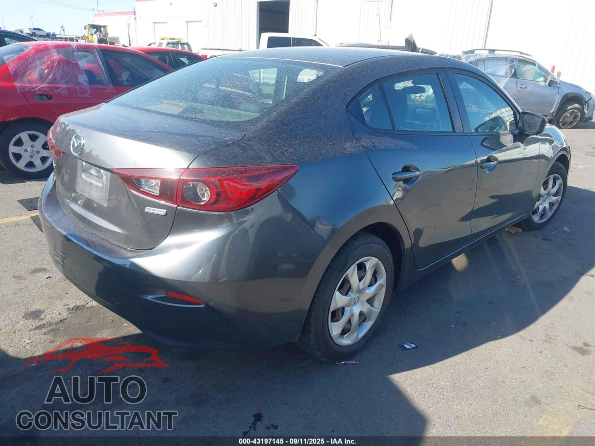 MAZDA MAZDA3 2017 - 3MZBN1U75HM103332