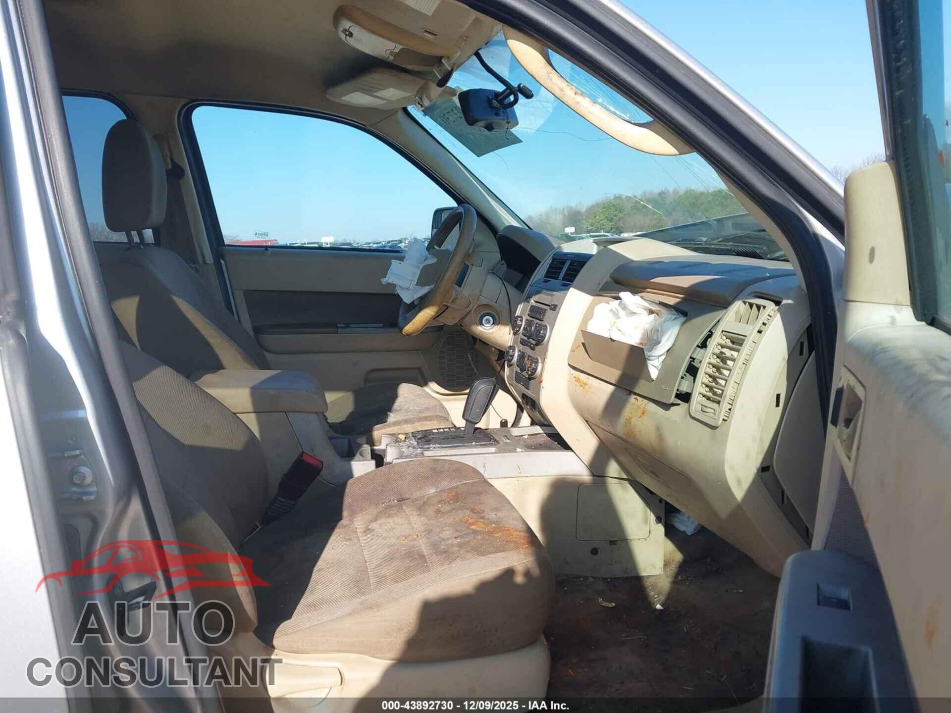 FORD ESCAPE 2010 - 1FMCU0DG7AKA62635