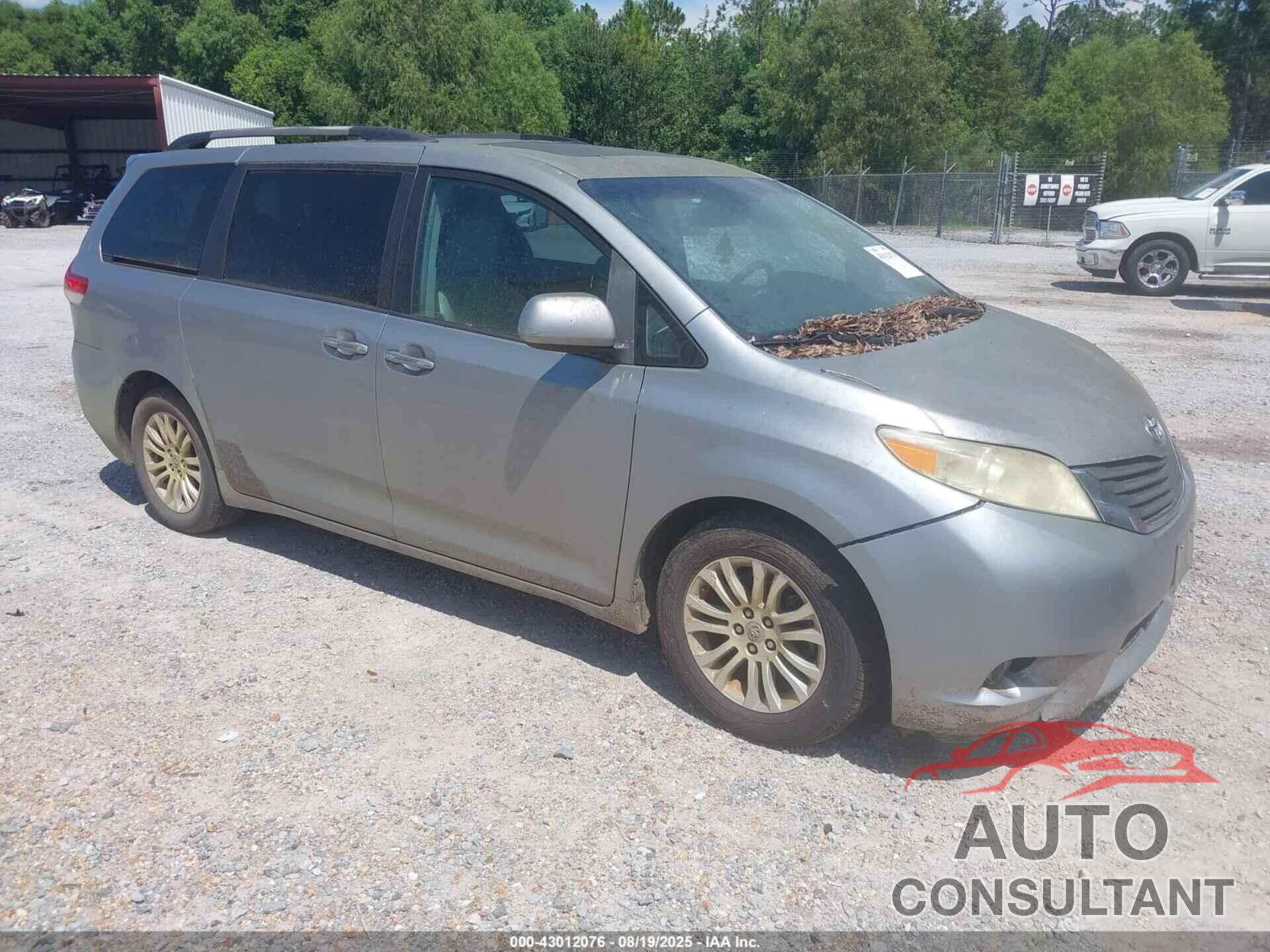 TOYOTA SIENNA 2011 - 5TDYK3DC9BS135920