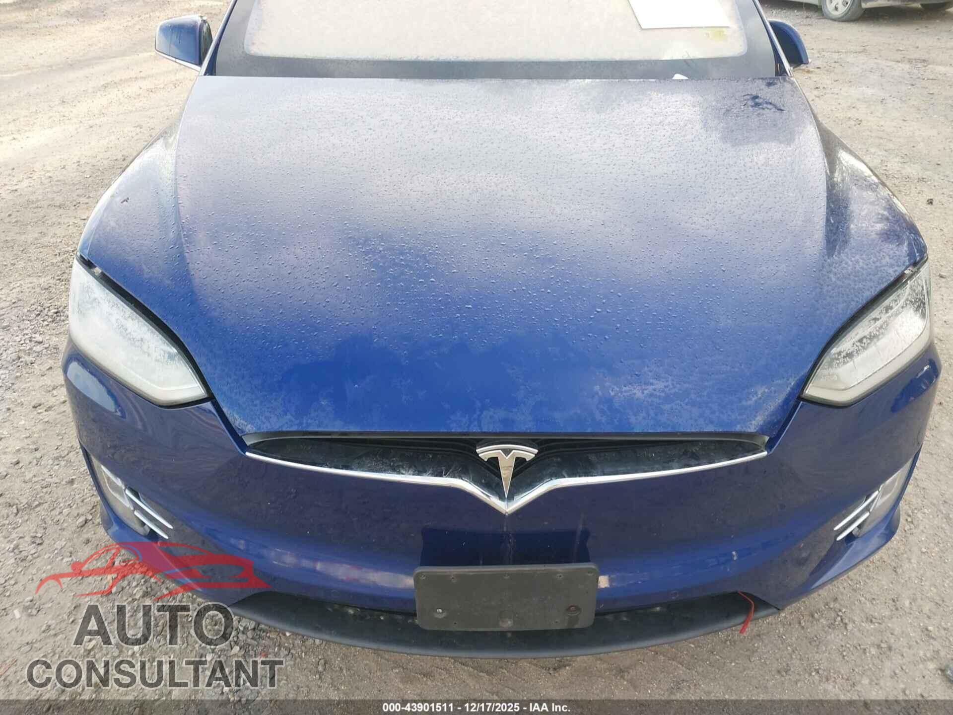 TESLA MODEL X 2017 - 5YJXCDE21HF055836