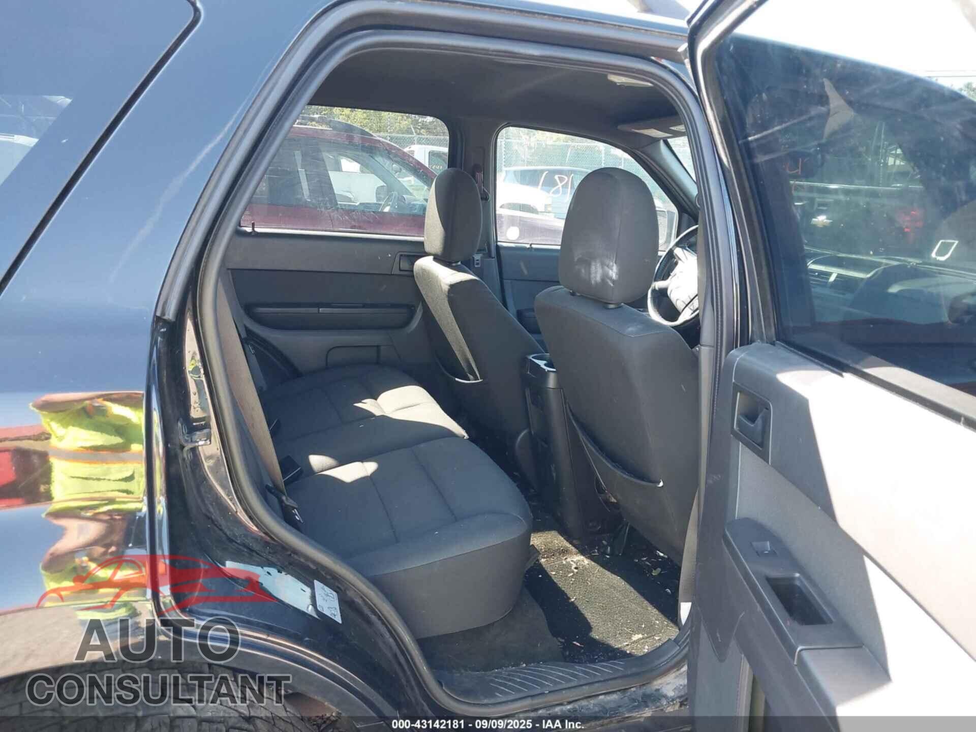 FORD ESCAPE 2012 - 1FMCU9DG8CKA36973