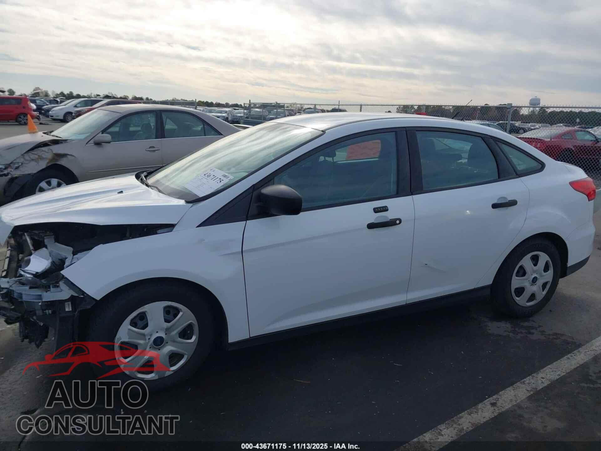 FORD FOCUS 2016 - 1FADP3E27GL304918