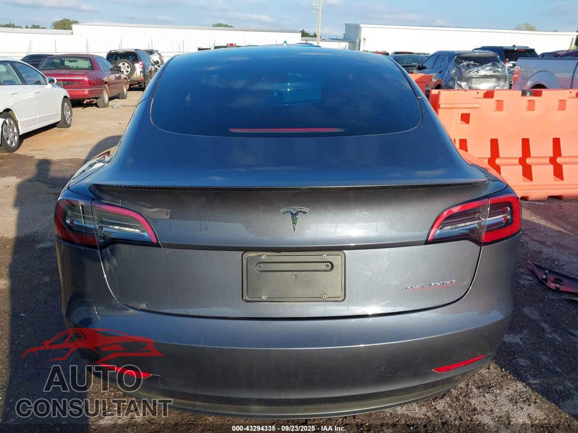 TESLA MODEL 3 2023 - 5YJ3E1EC2PF491559