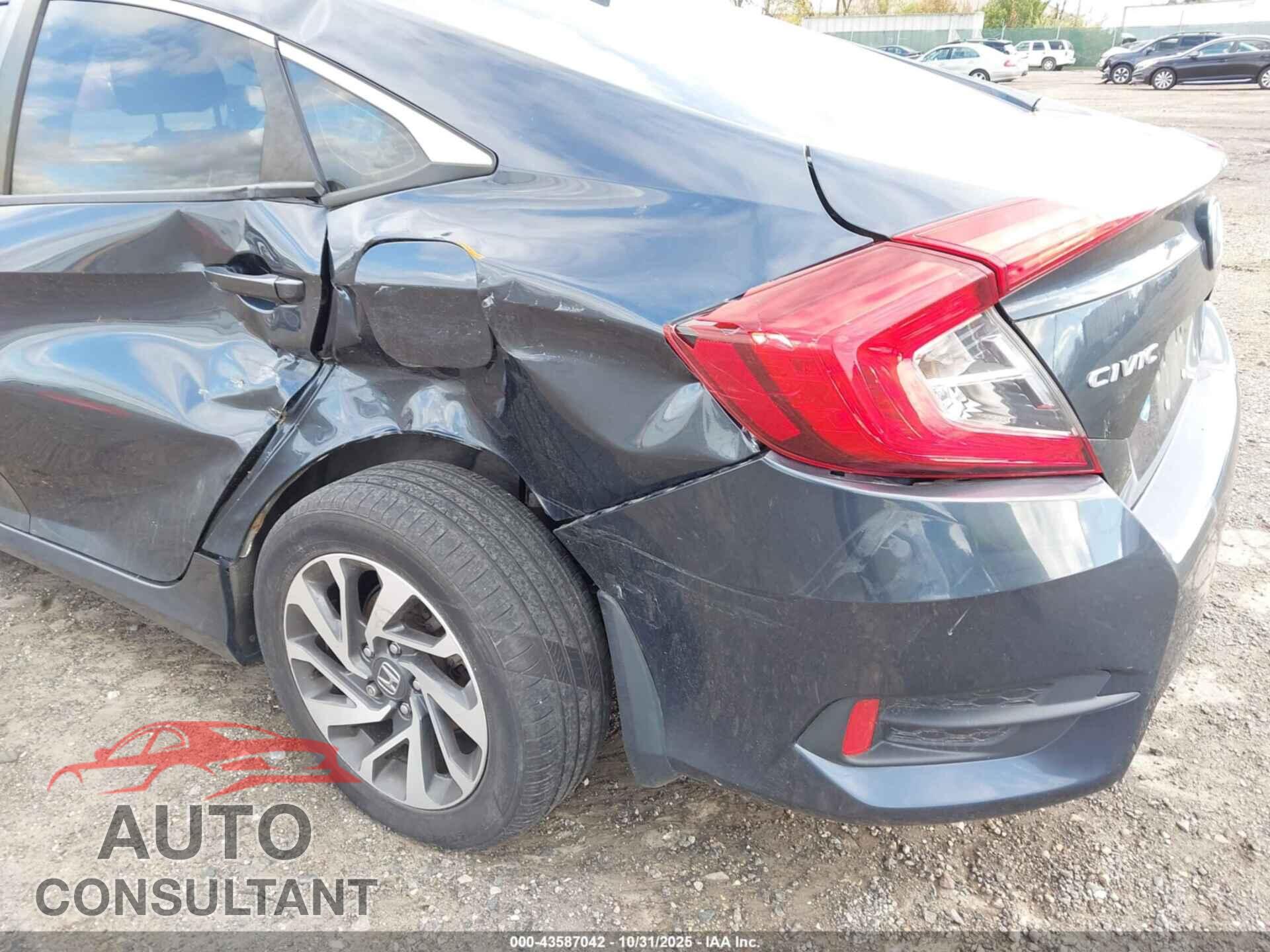 HONDA CIVIC 2018 - 19XFC2F71JE025466