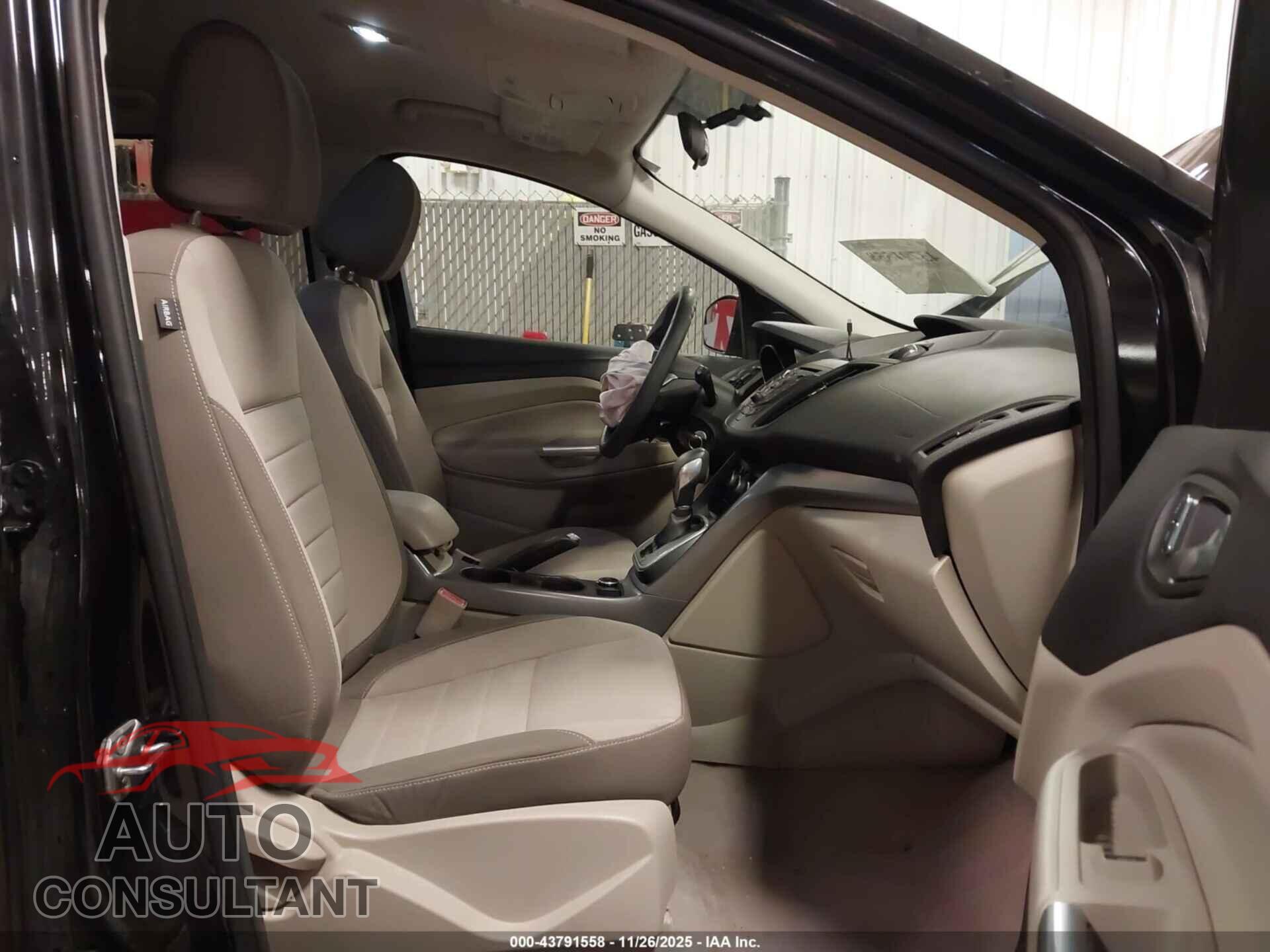 FORD ESCAPE 2013 - 1FMCU9G96DUC45373