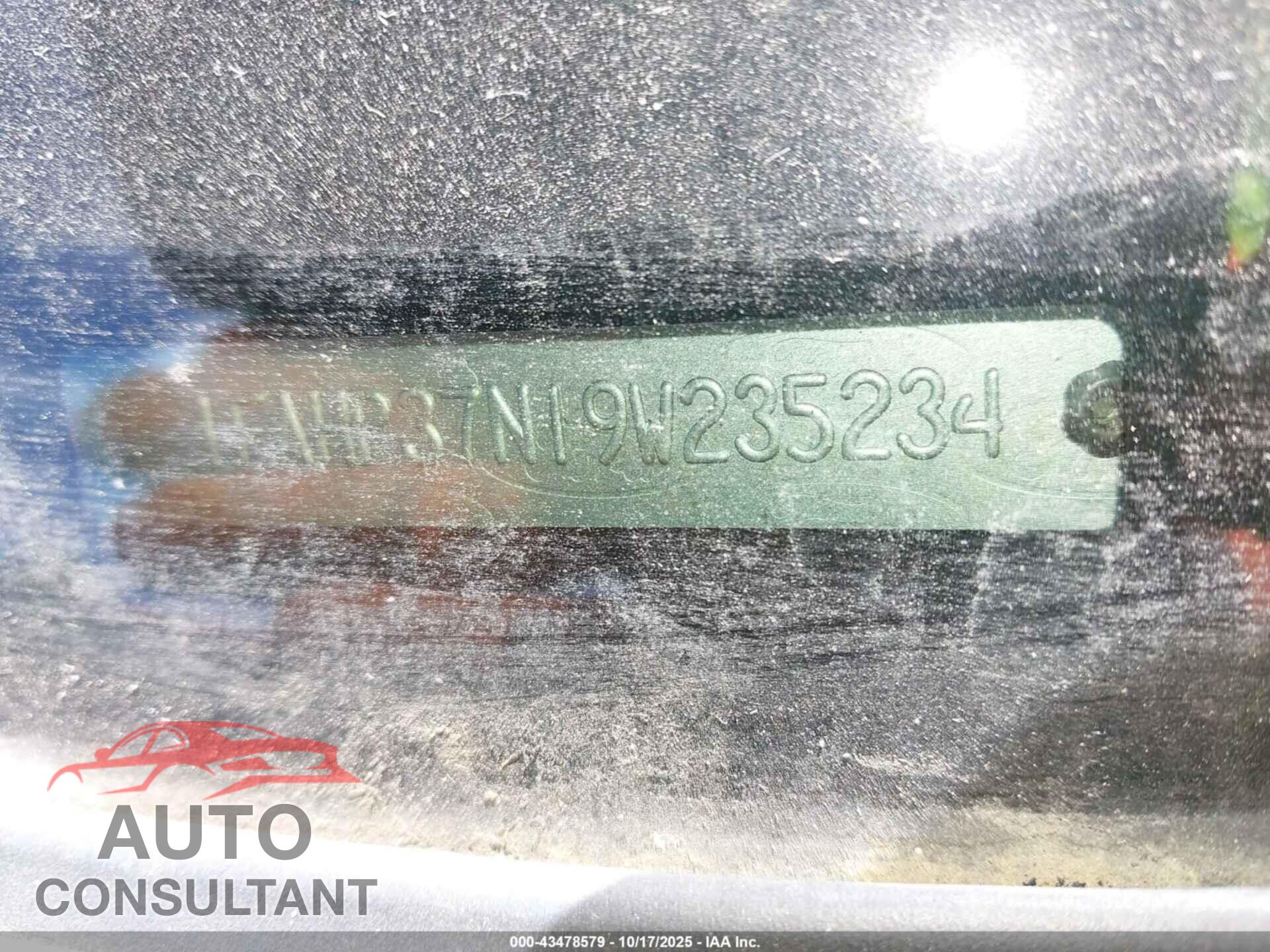 FORD FOCUS 2009 - 1FAHP37N19W235234