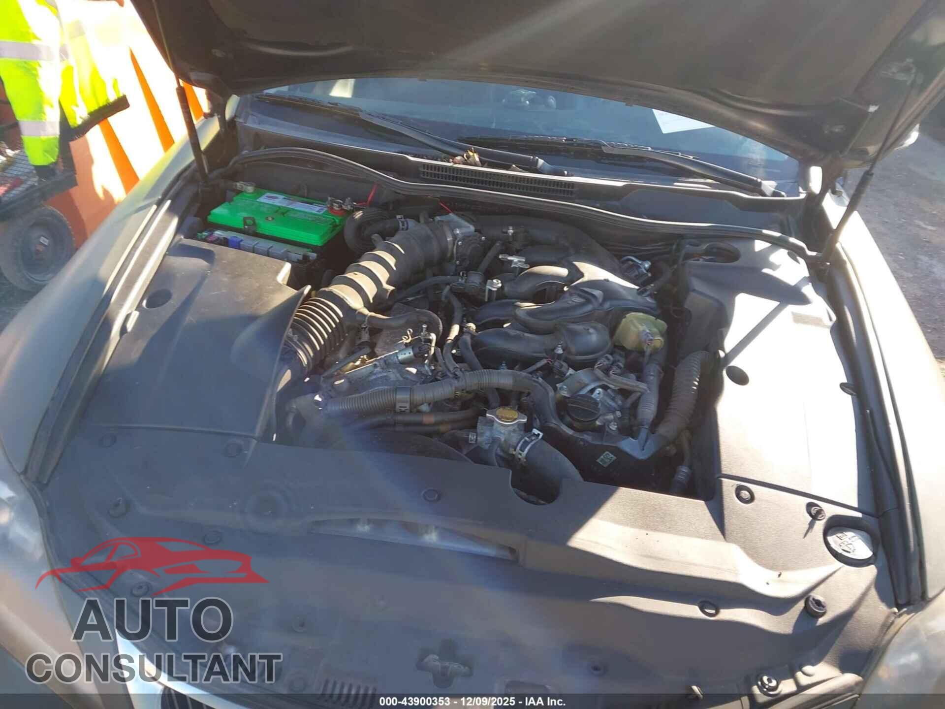 LEXUS IS 250C 2011 - JTHFF2C21B2515807