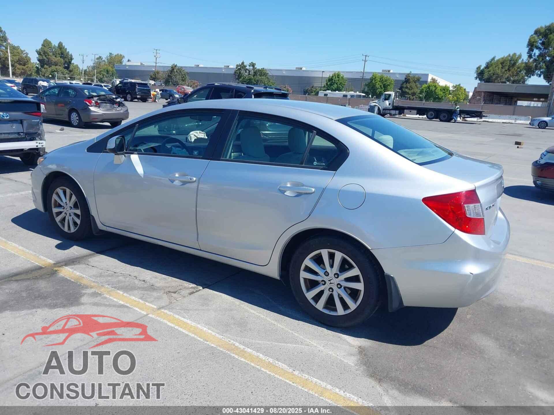 HONDA CIVIC 2012 - 2HGFB2F88CH601428
