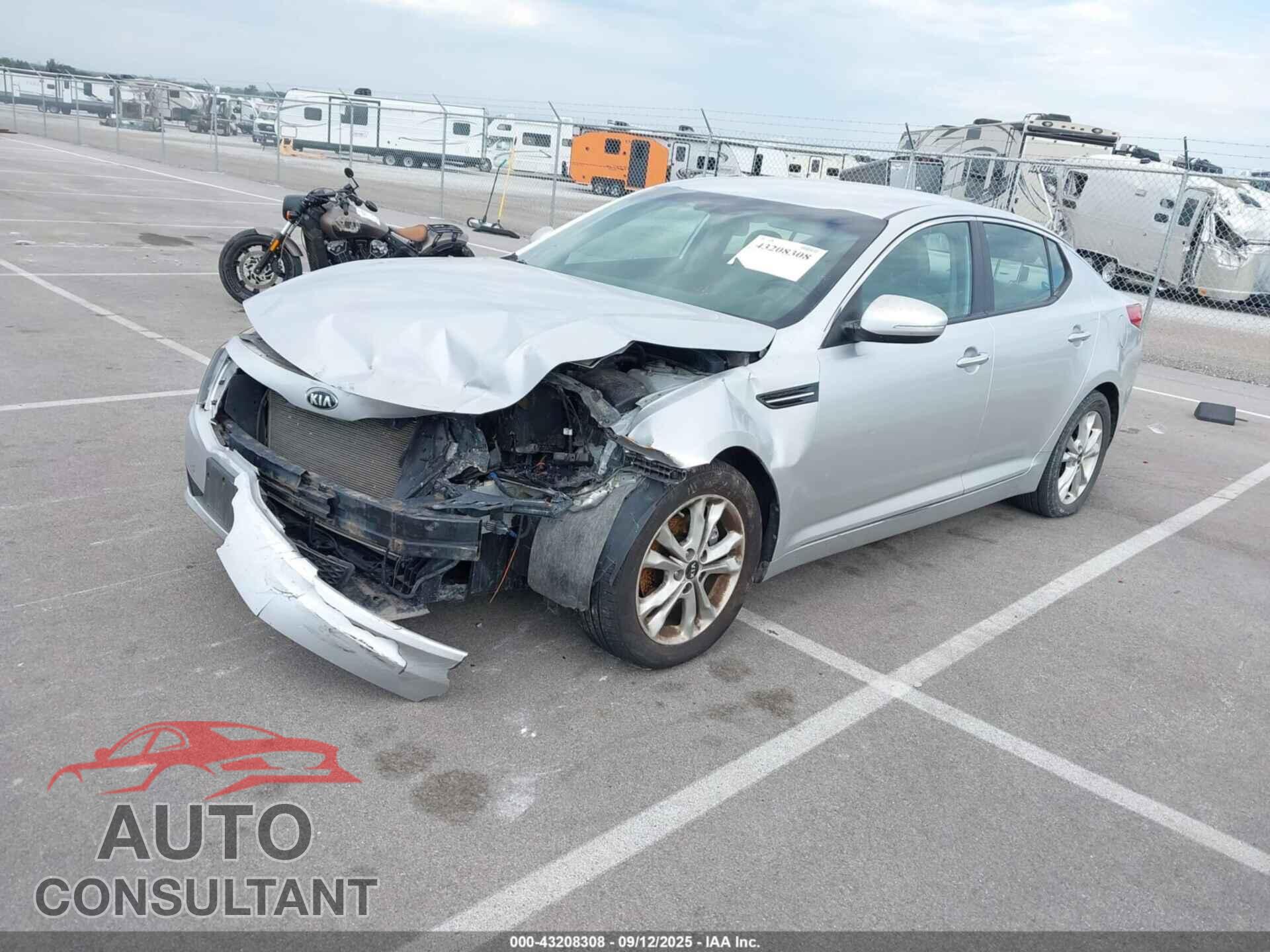 KIA OPTIMA 2011 - KNAGN4A77B5076319