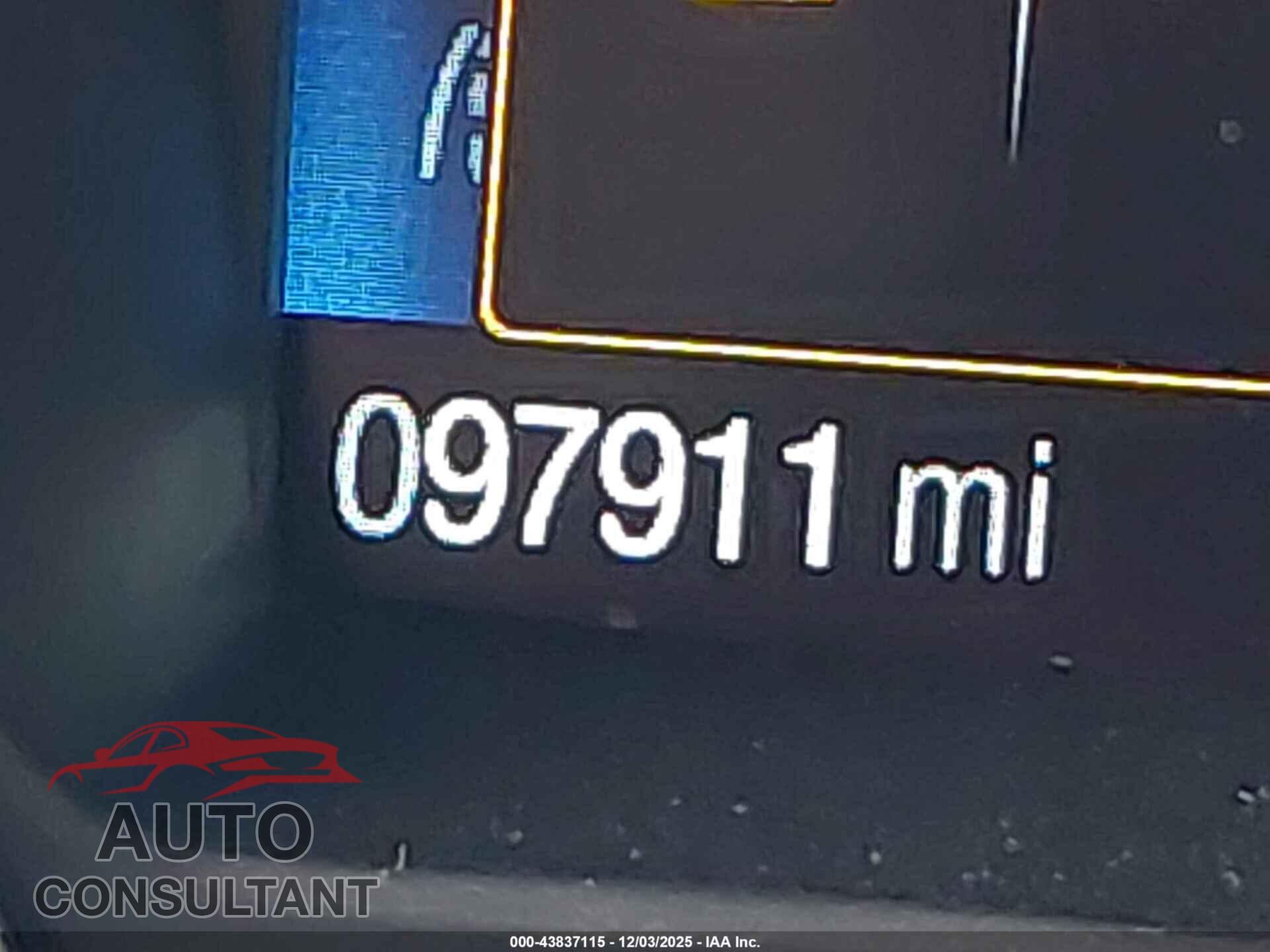 FORD ESCAPE 2017 - 1FMCU9GD6HUD07817