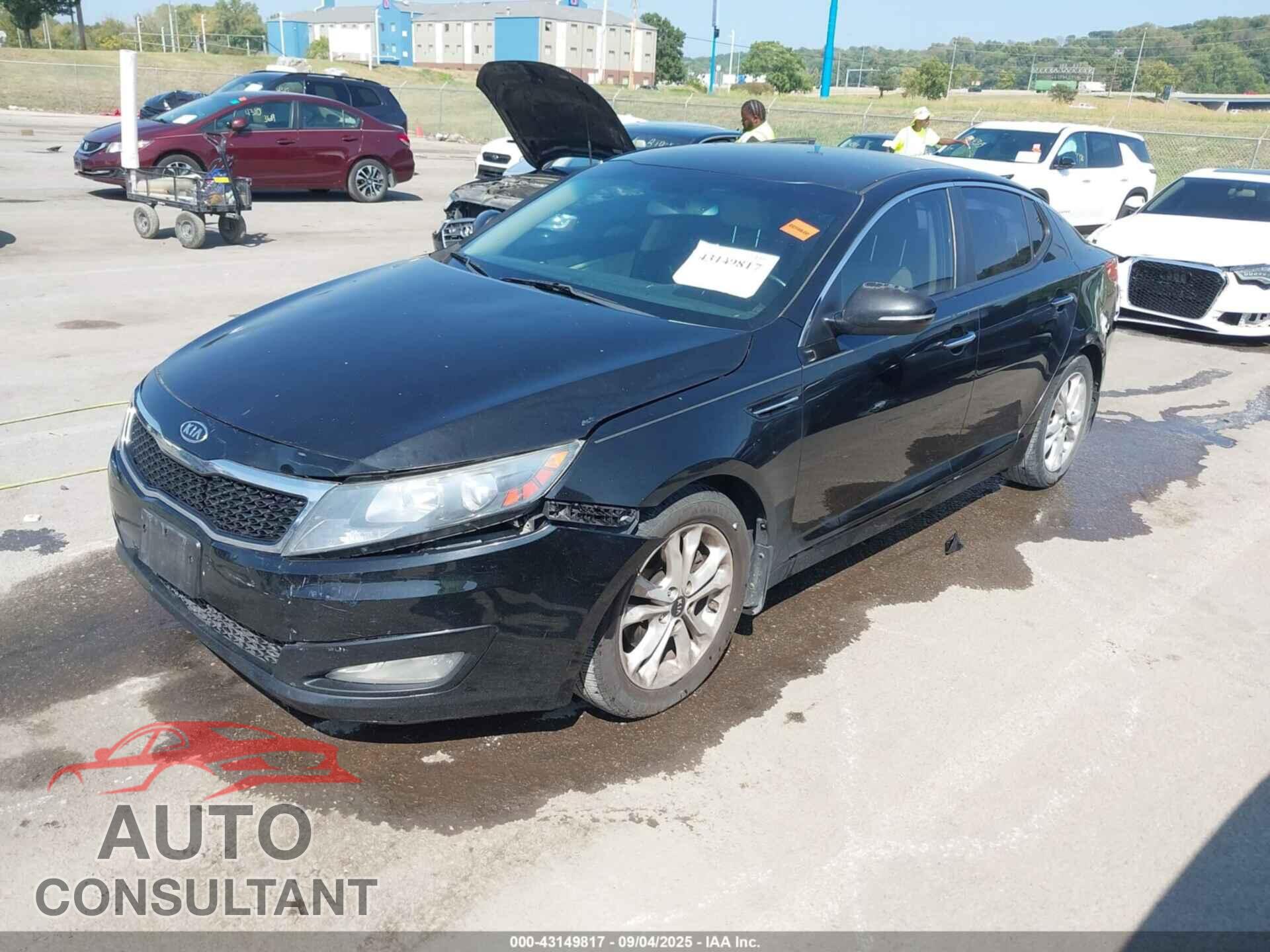 KIA OPTIMA 2011 - KNAGN4A75B5075864